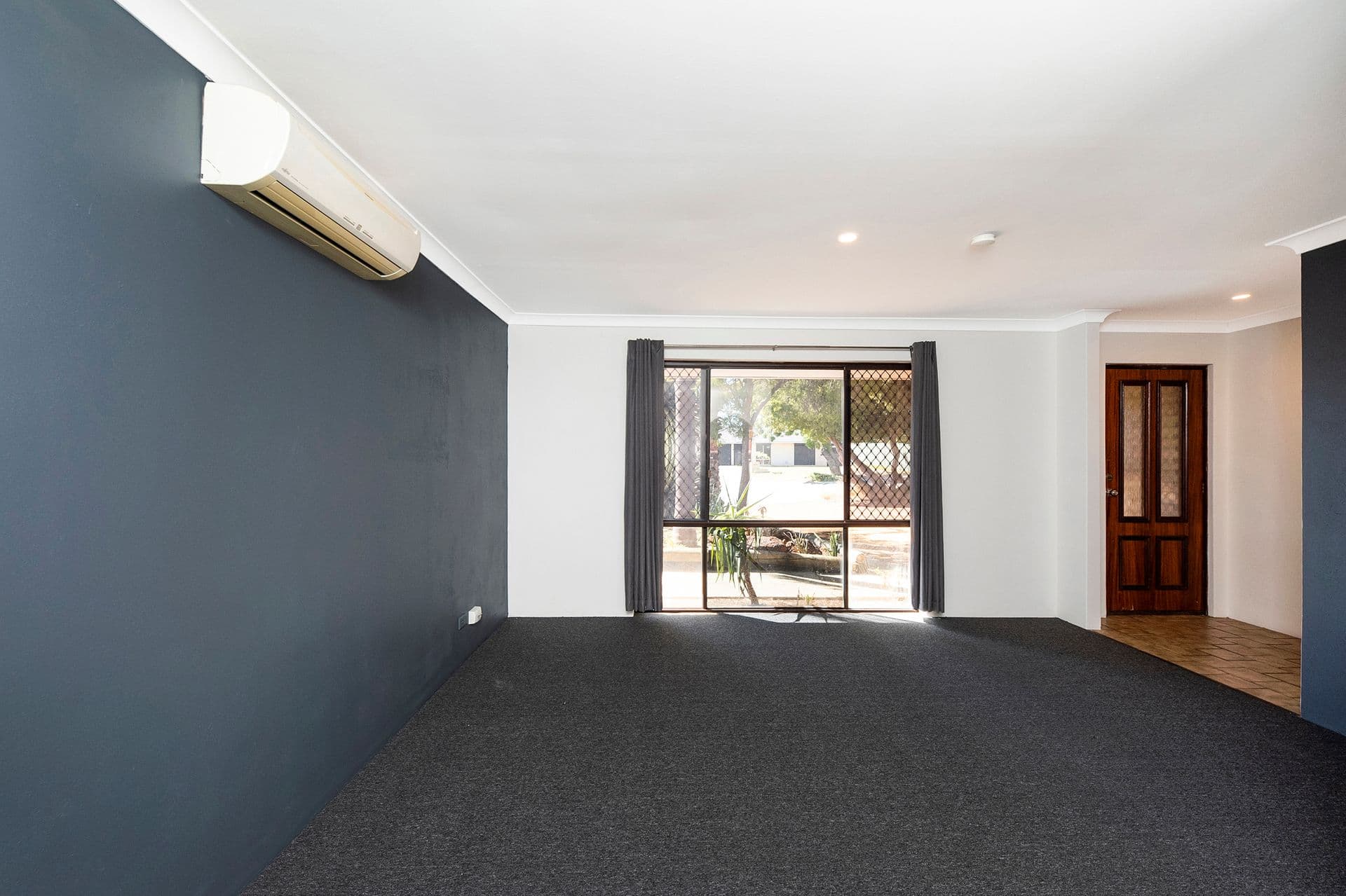 13 Boronia Close, Camillo, WA, 6111, Camillo - Thumbnail 6