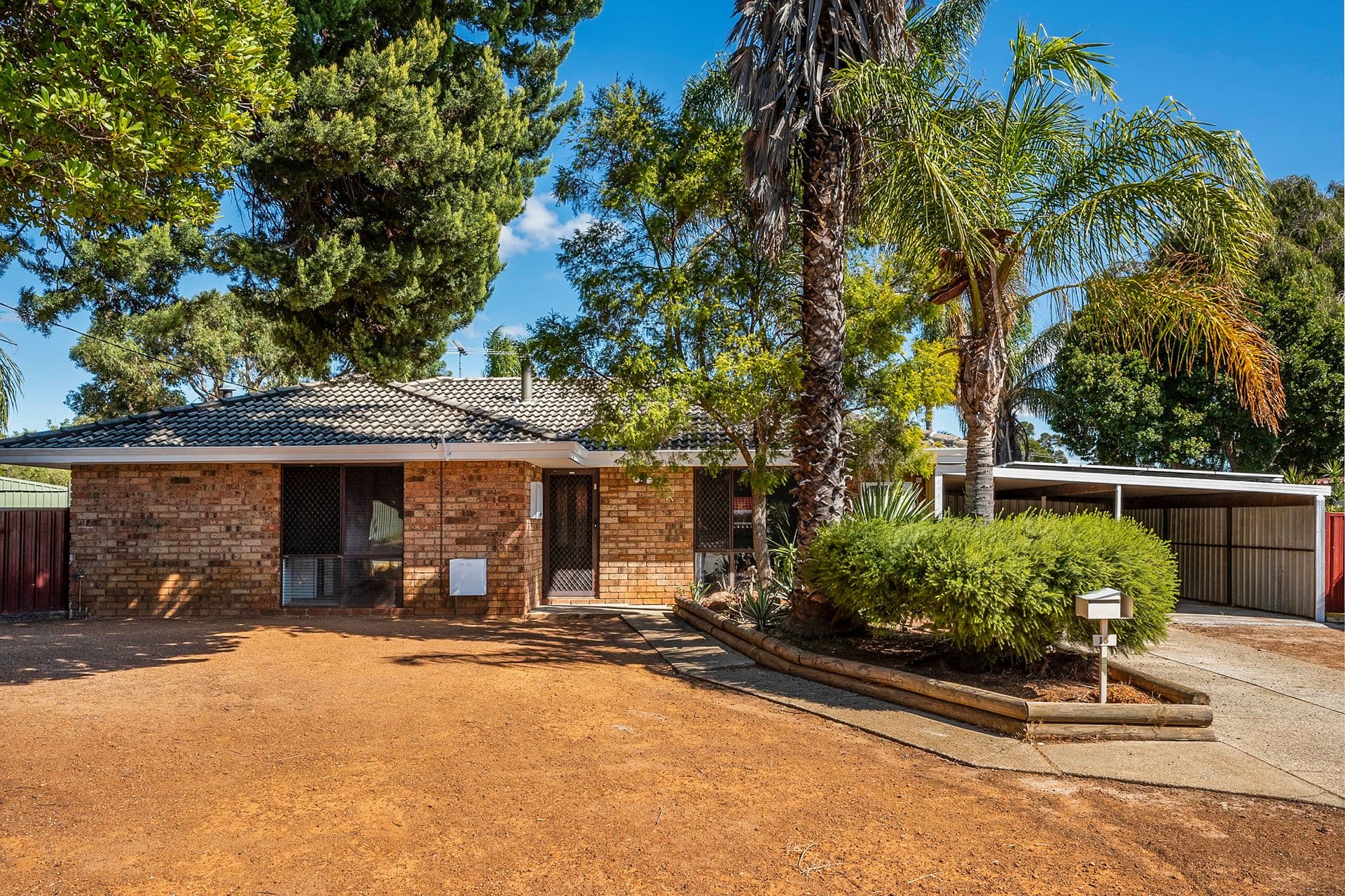13 Boronia Close, Camillo, WA, 6111, Camillo - Image 1