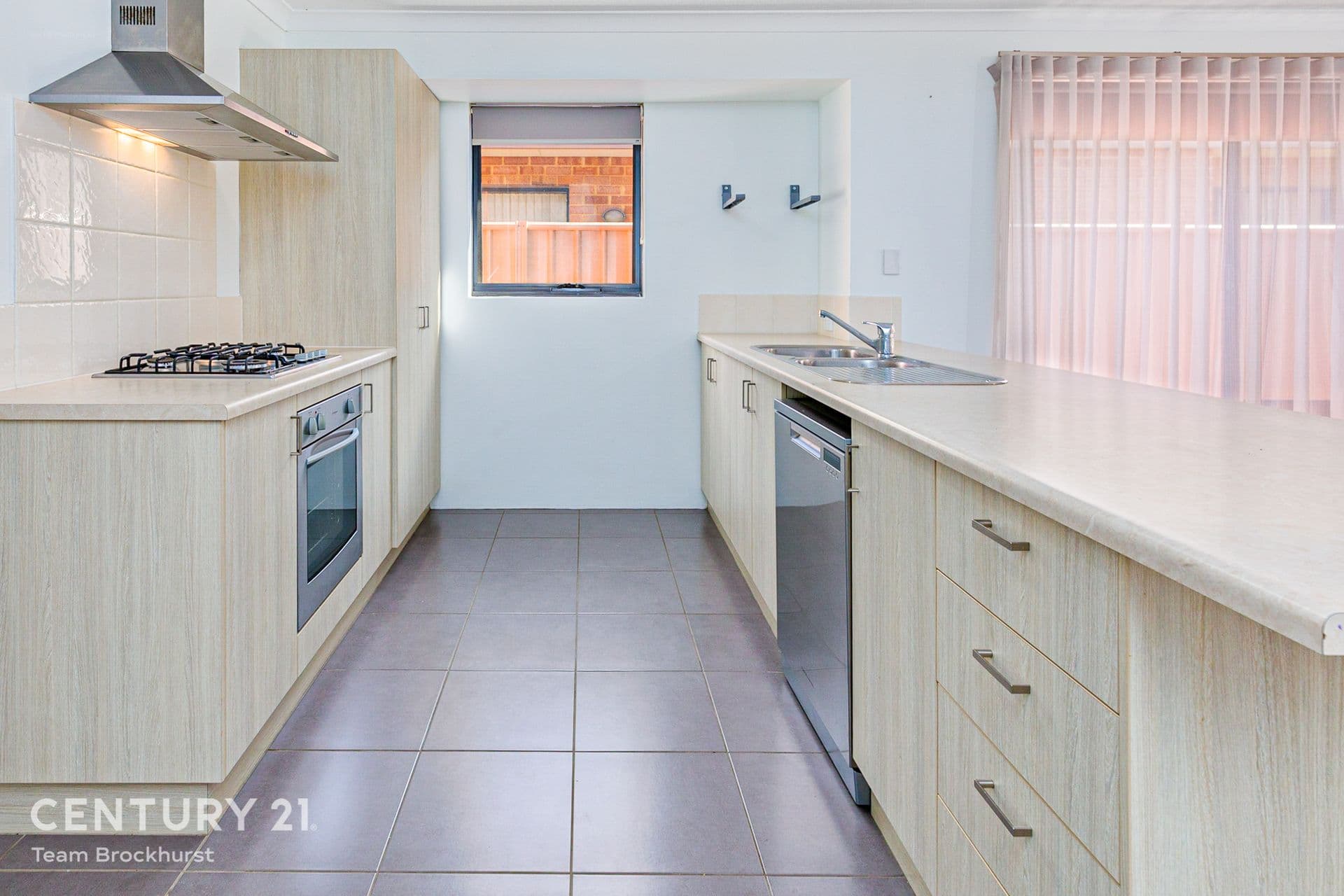 7/10 Warton Rd, Huntingdale, WA, 6110, Thornlie - Thumbnail 5