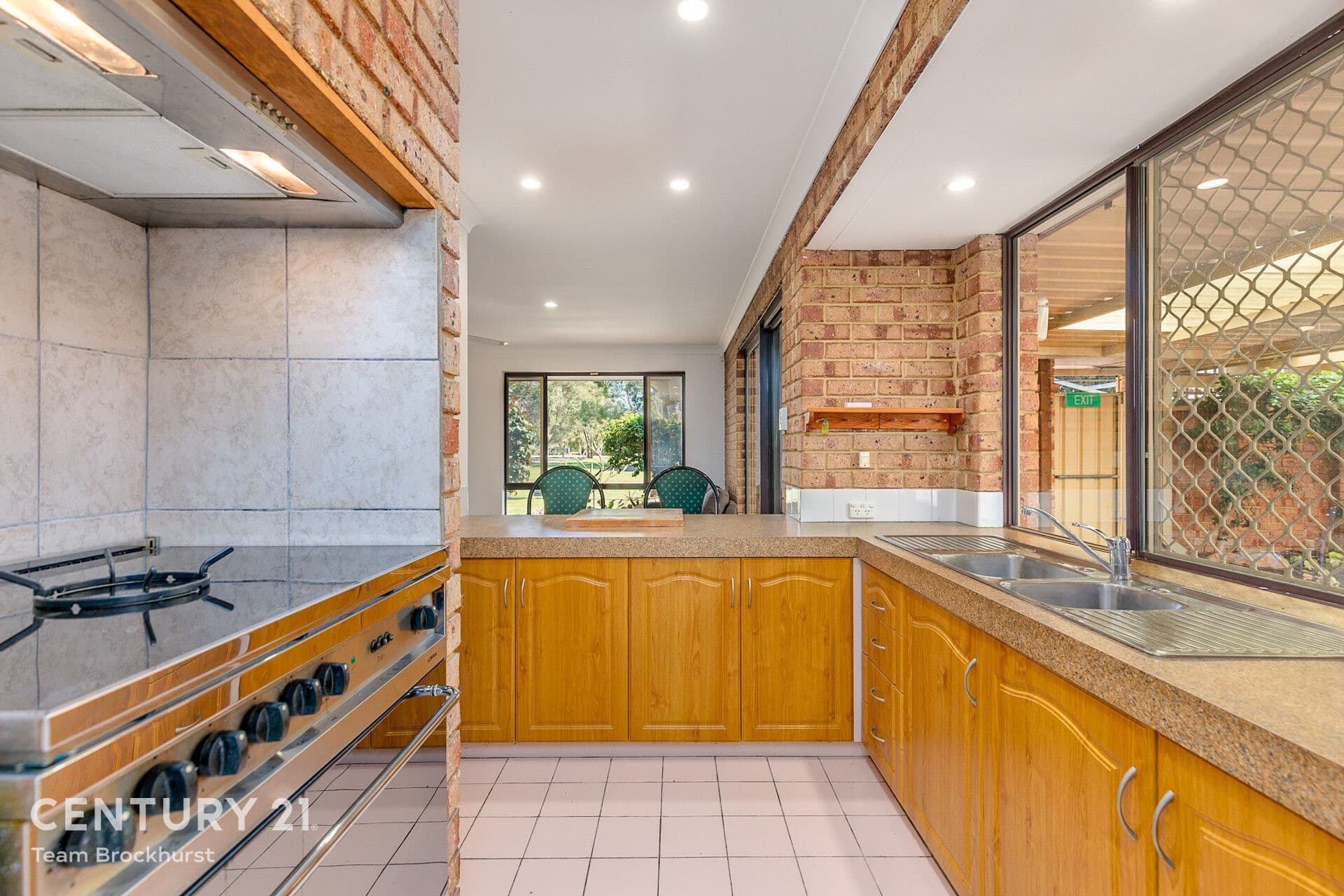 7/10 Warton Rd, Huntingdale, WA, 6110, Huntingdale - Thumbnail 3