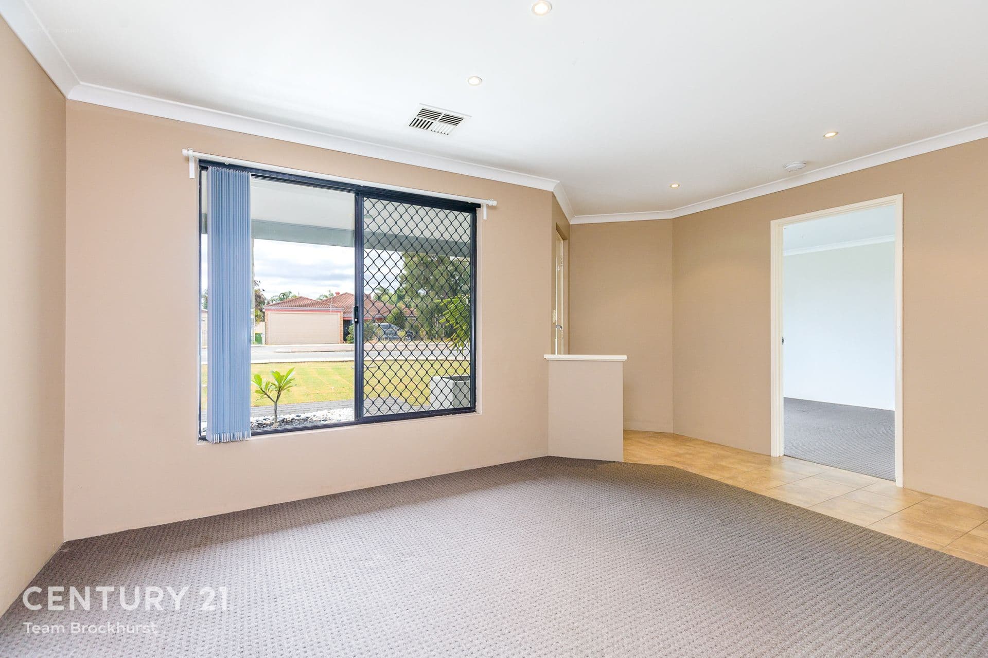 34 Limbee Glade, Huntingdale, WA, 6110, Huntingdale - Thumbnail 6