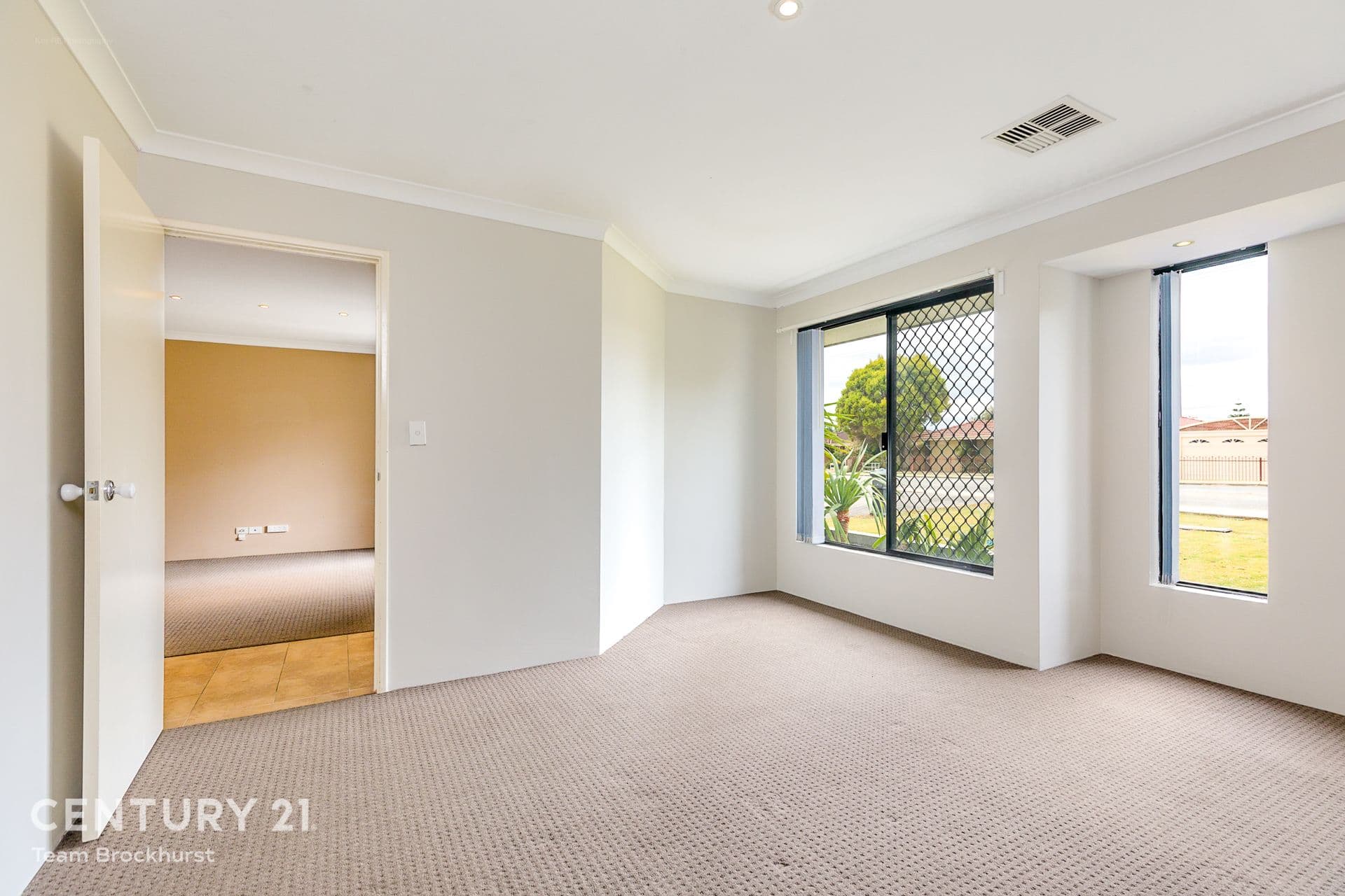34 Limbee Glade, Huntingdale, WA, 6110, Huntingdale - Thumbnail 7