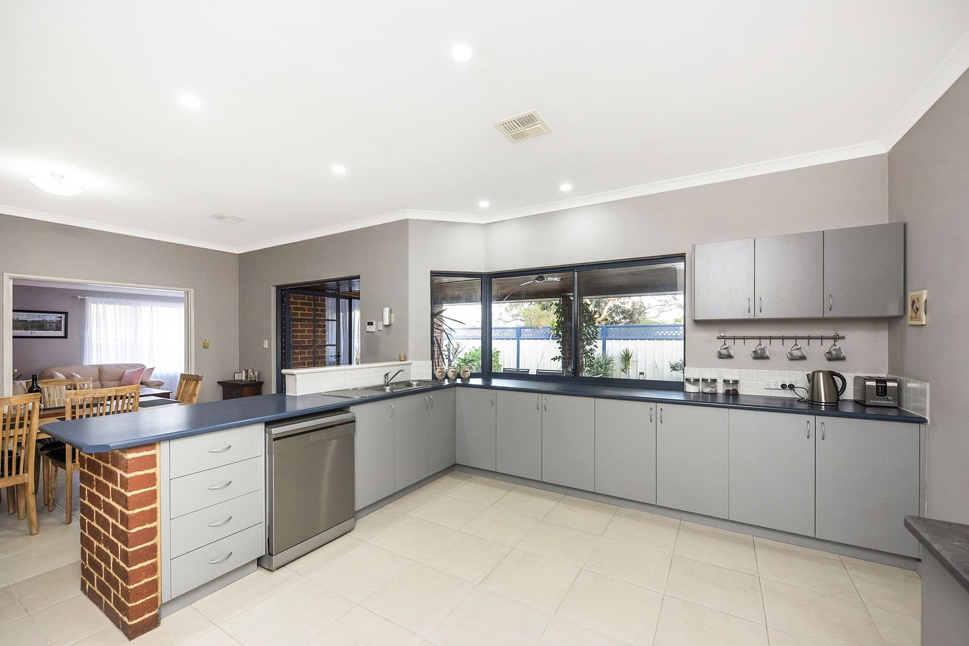 7/10 Warton Rd, Huntingdale, WA, 6110, High Wycombe - Thumbnail 6