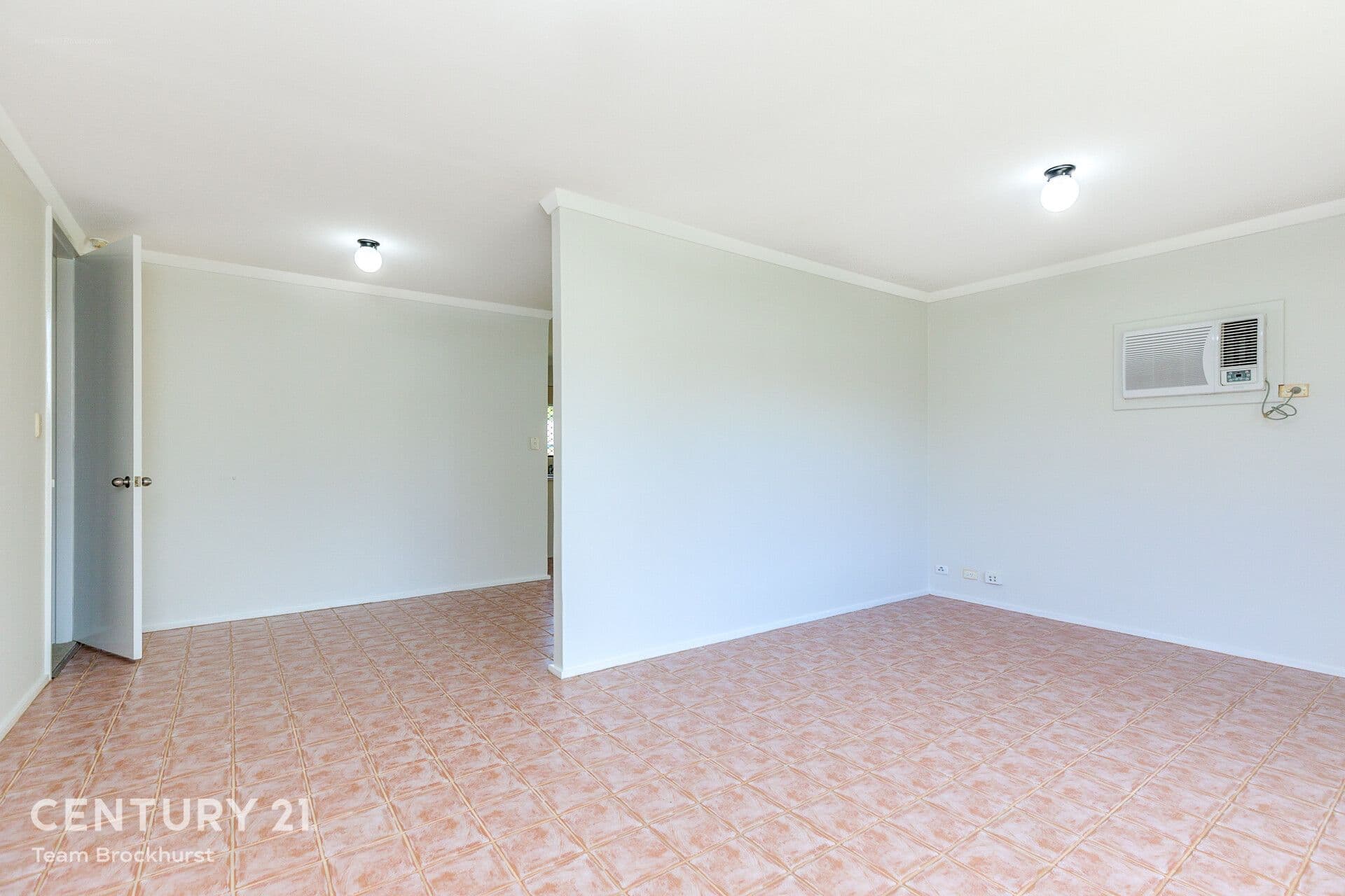 76 Hilton Crescent, Maddington, WA, 6109, Maddington - Thumbnail 6