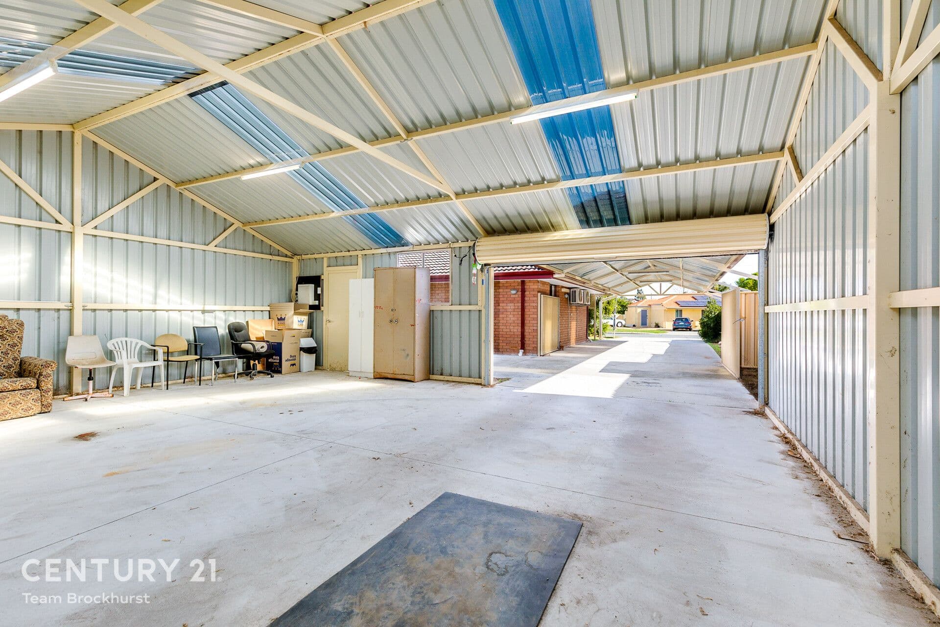 76 Hilton Crescent, Maddington, WA, 6109, Maddington - Thumbnail 2