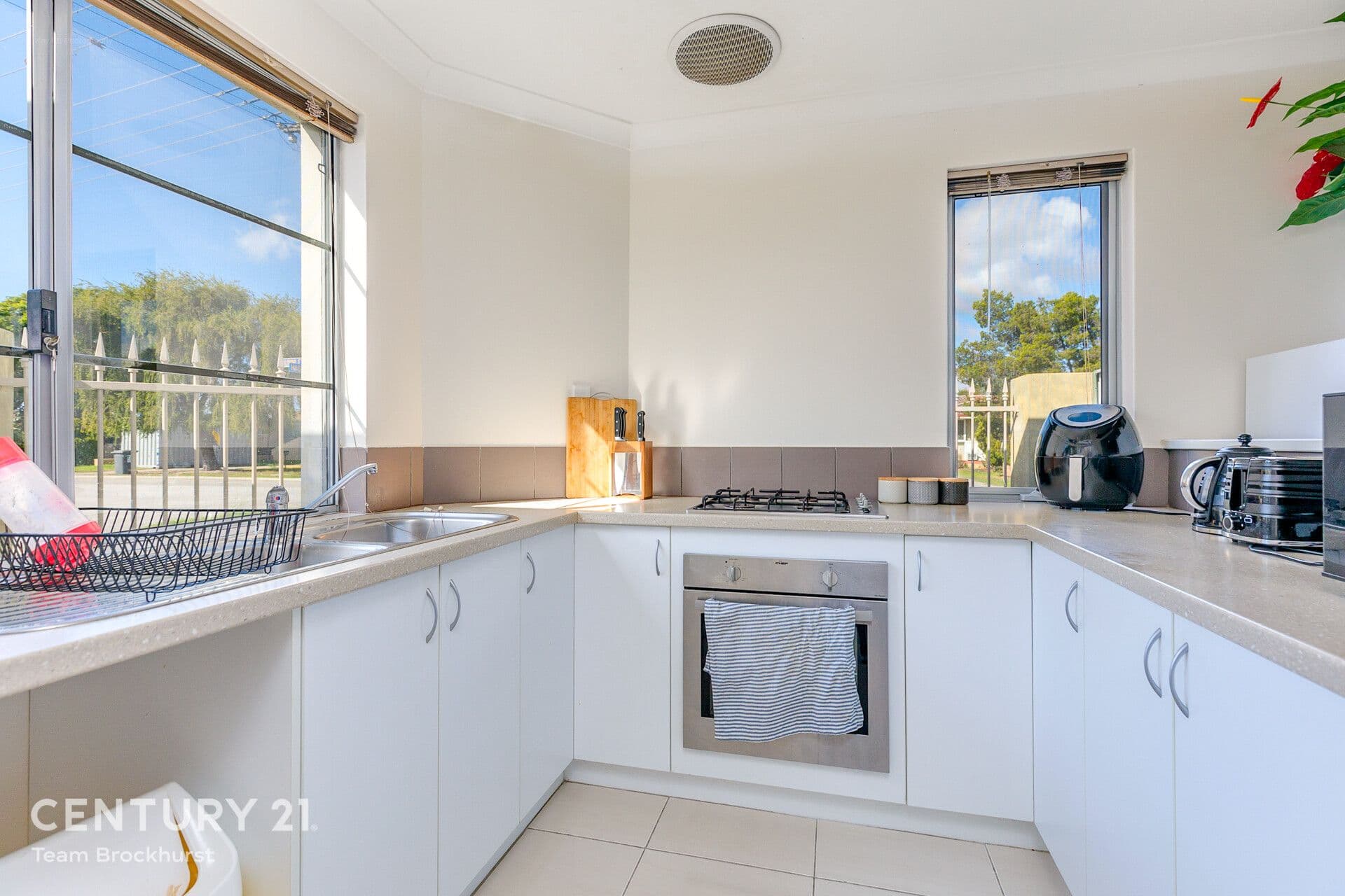 7/10 Warton Rd, Huntingdale, WA, 6110, Thornlie - Thumbnail 4