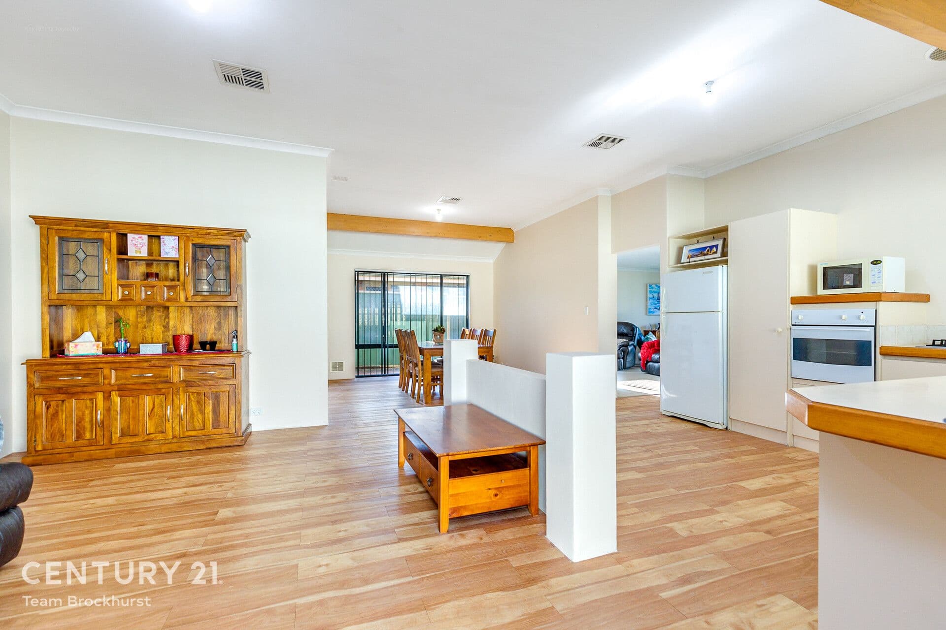 91 Bindoon Loop, Huntingdale, WA, 6110, Huntingdale - Thumbnail 3