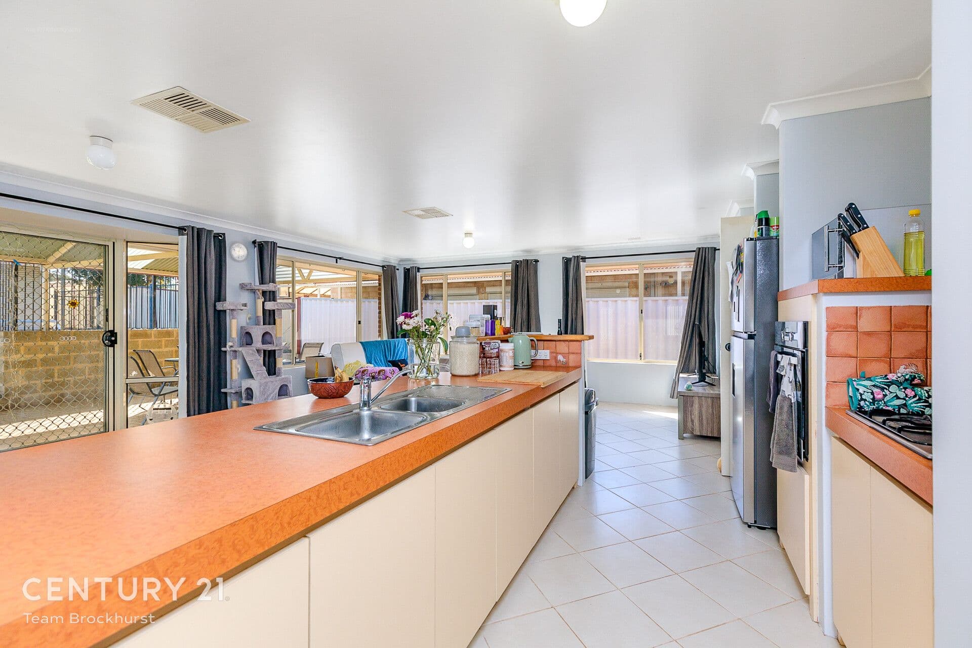 7/10 Warton Rd, Huntingdale, WA, 6110, Kelmscott - Thumbnail 2