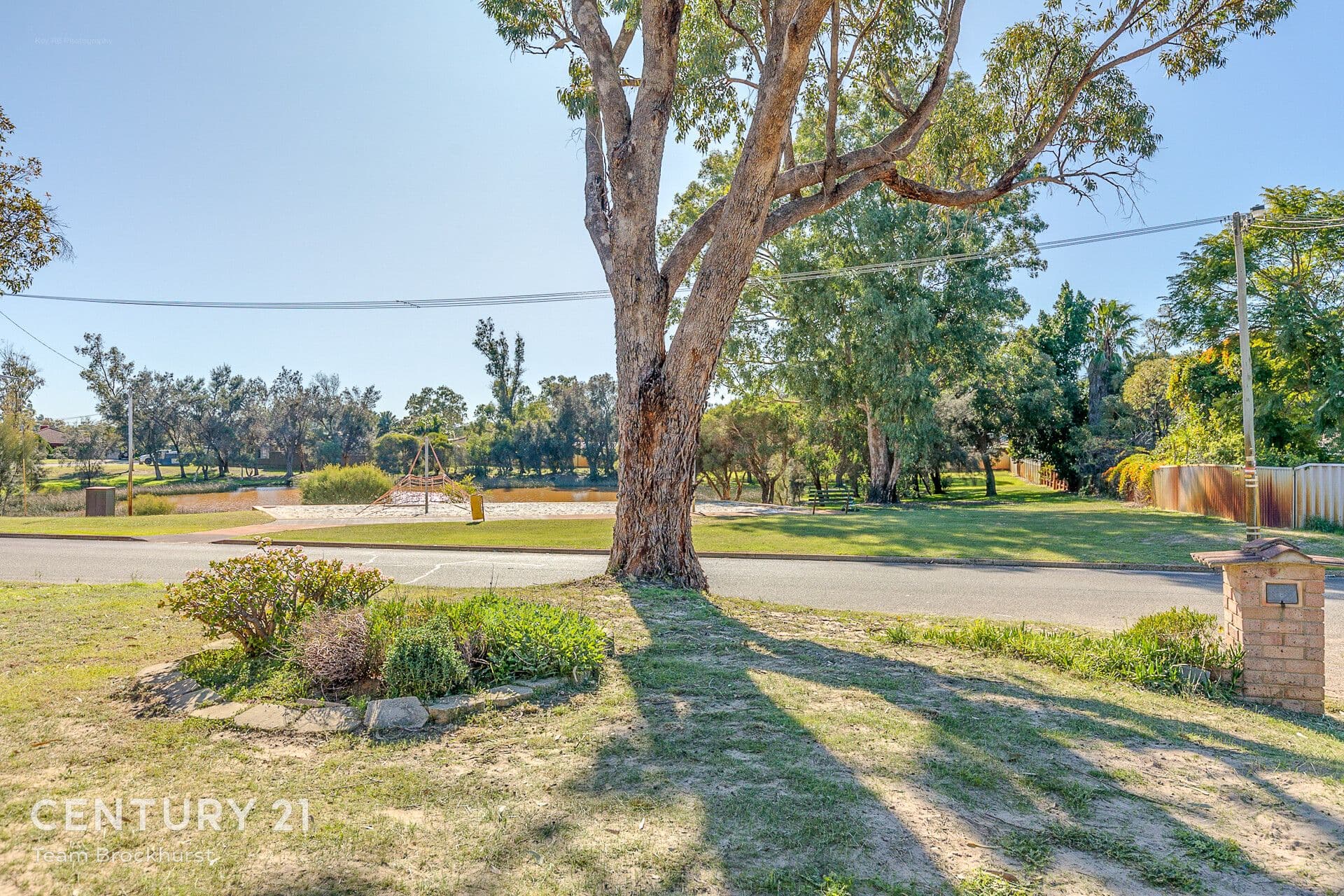 13 Farnham Place, Gosnells, WA, 6110, Gosnells - Thumbnail 2