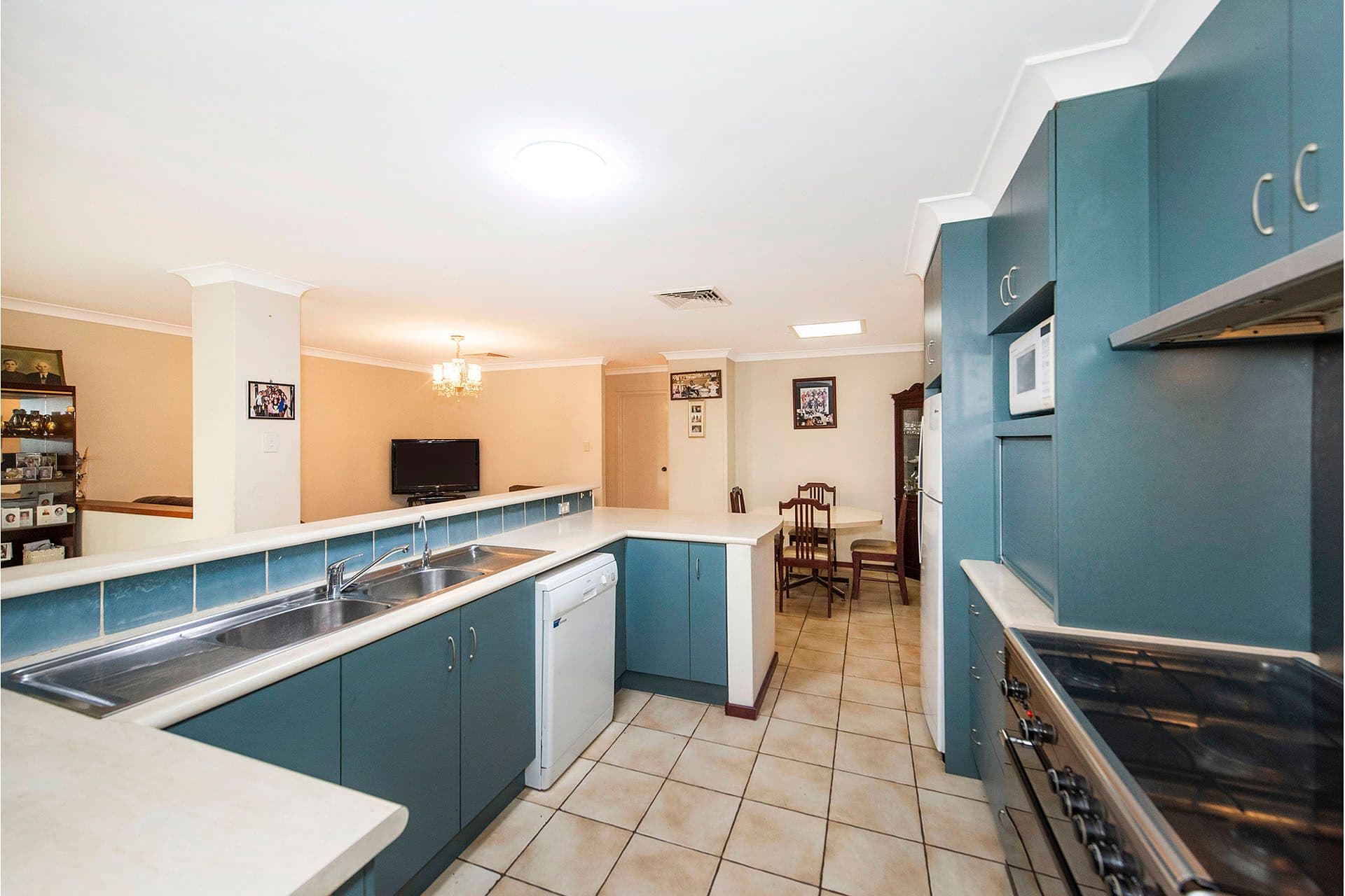 7/10 Warton Rd, Huntingdale, WA, 6110, High Wycombe - Thumbnail 5