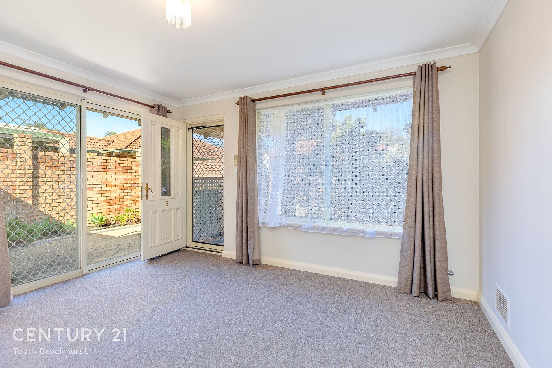 9/2 Hartley Street, Gosnells, WA, 6110, Gosnells - Thumbnail 2