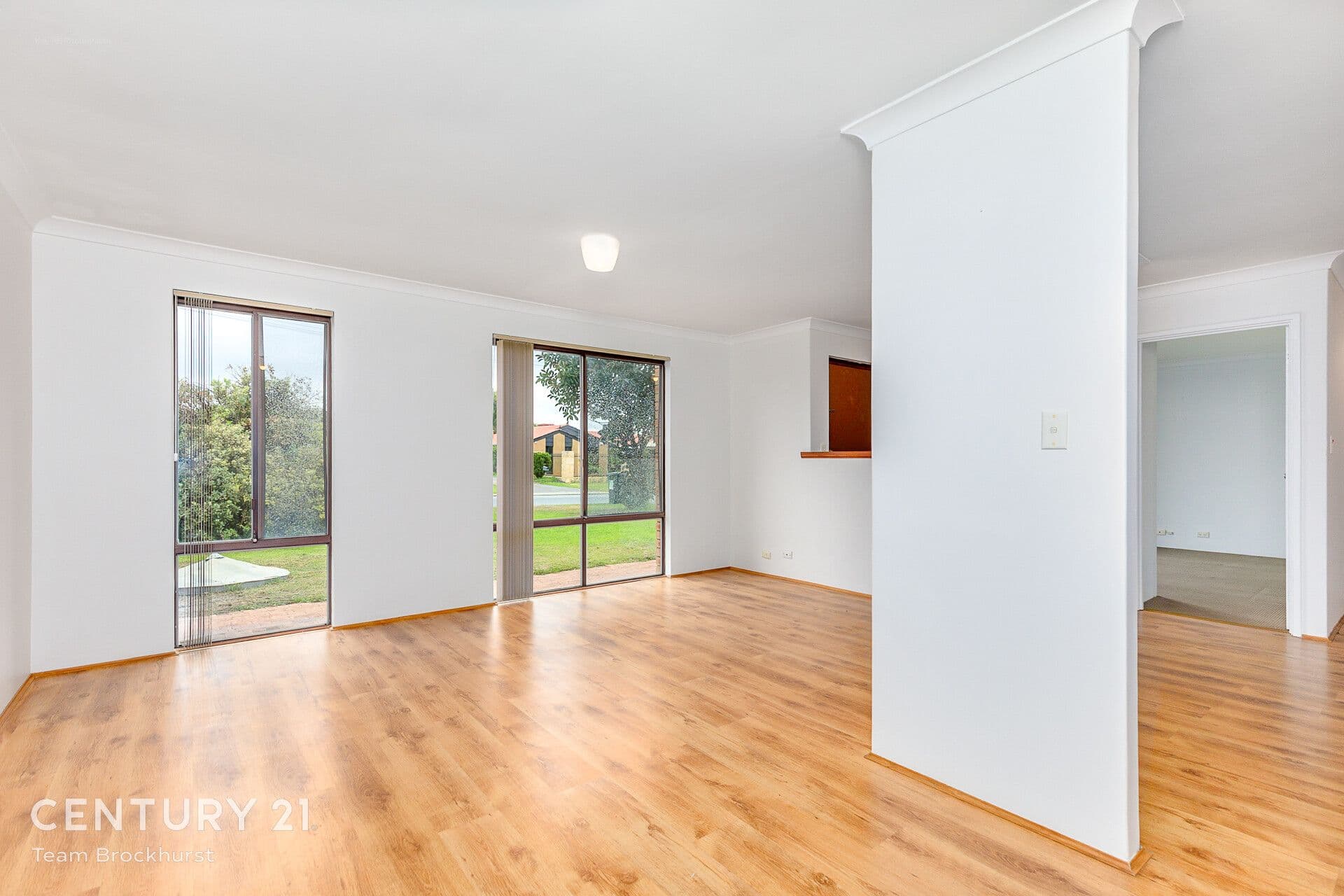 7/10 Warton Rd, Huntingdale, WA, 6110, Thornlie - Thumbnail 2