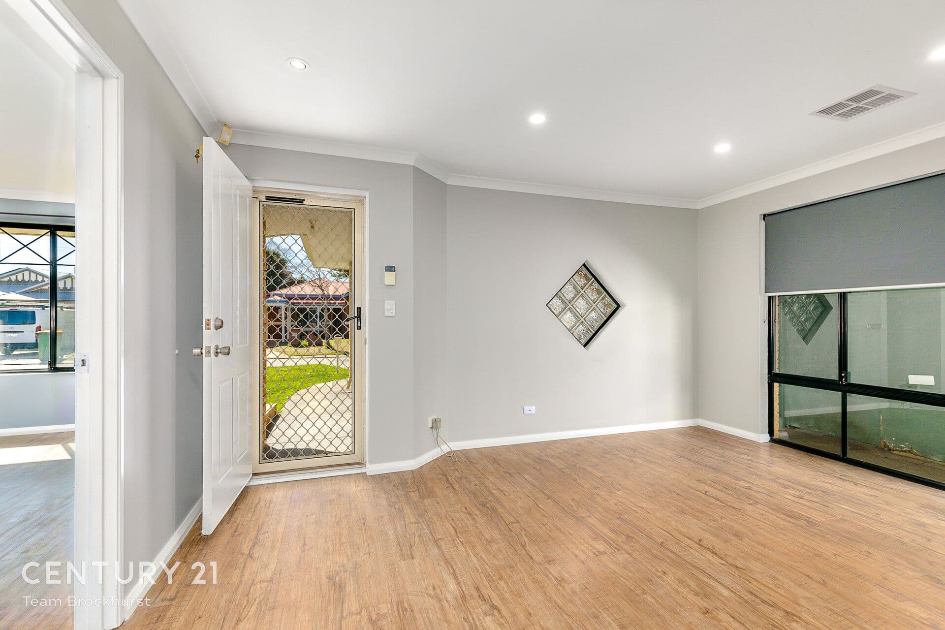7/10 Warton Rd, Huntingdale, WA, 6110, Queens Park - Thumbnail 5