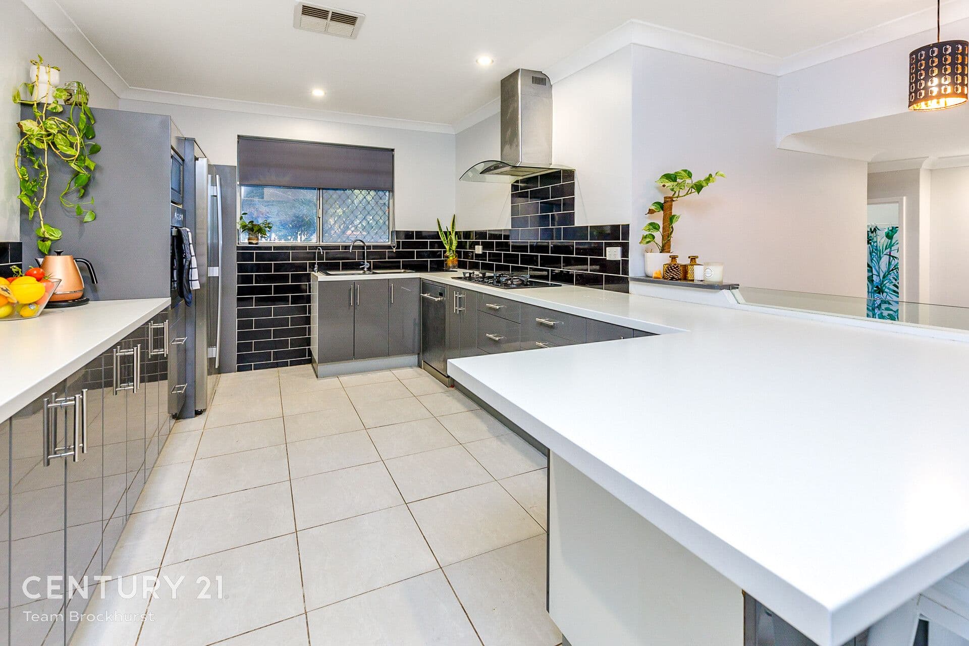 7/10 Warton Rd, Huntingdale, WA, 6110, Huntingdale - Image 1