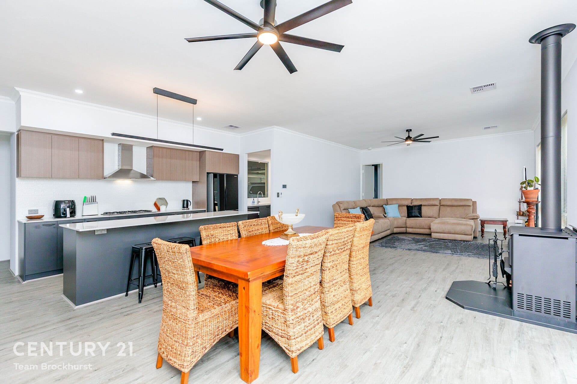 7/10 Warton Rd, Huntingdale, WA, 6110, Rosanna - Thumbnail 2
