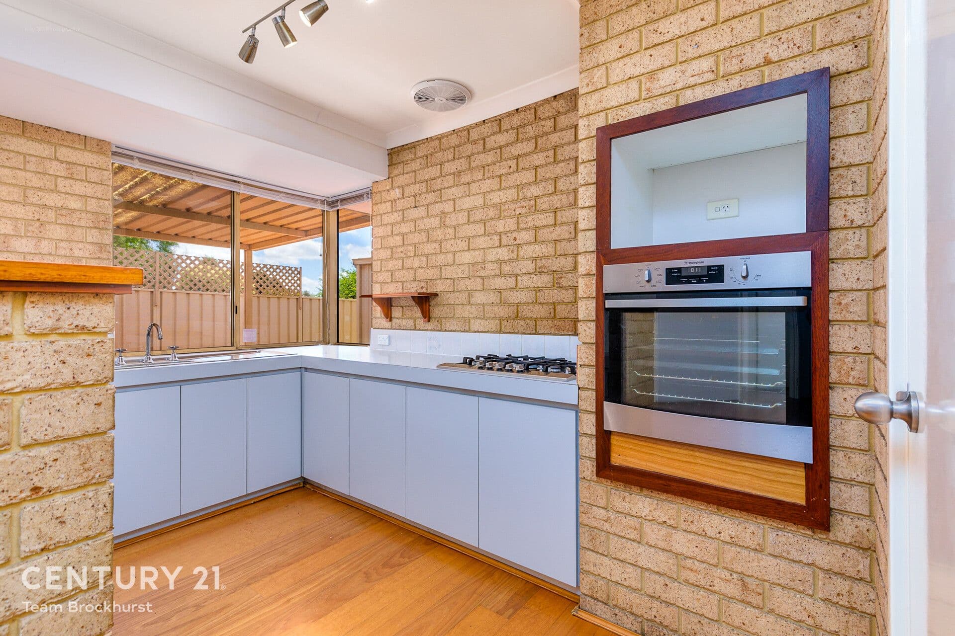 7/10 Warton Rd, Huntingdale, WA, 6110, Huntingdale - Thumbnail 2