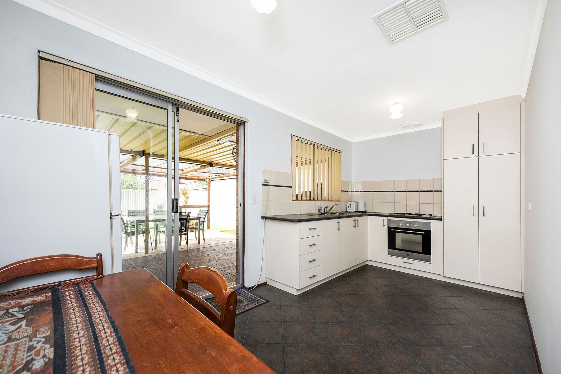 7/10 Warton Rd, Huntingdale, WA, 6110, Armadale - Thumbnail 8