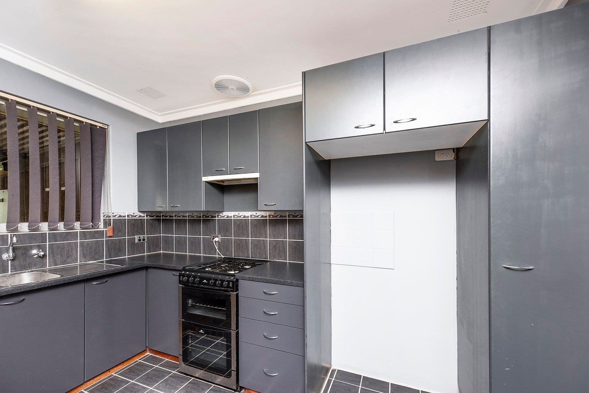7/10 Warton Rd, Huntingdale, WA, 6110, Gosnells - Thumbnail 3
