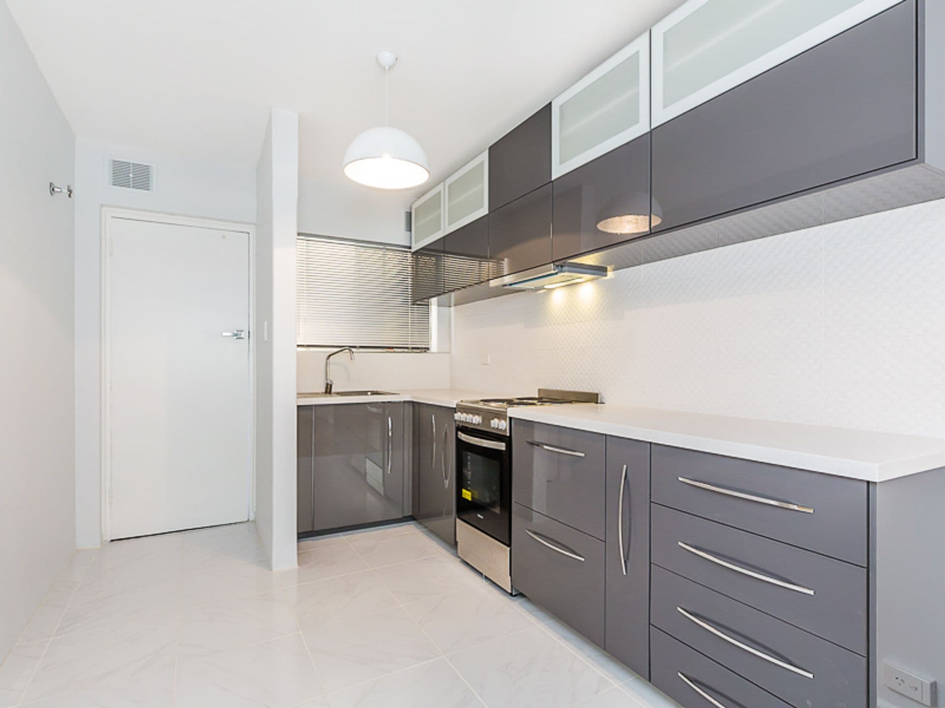2/45 Probert Road, Thornlie, WA, 6108, Thornlie - Image 1