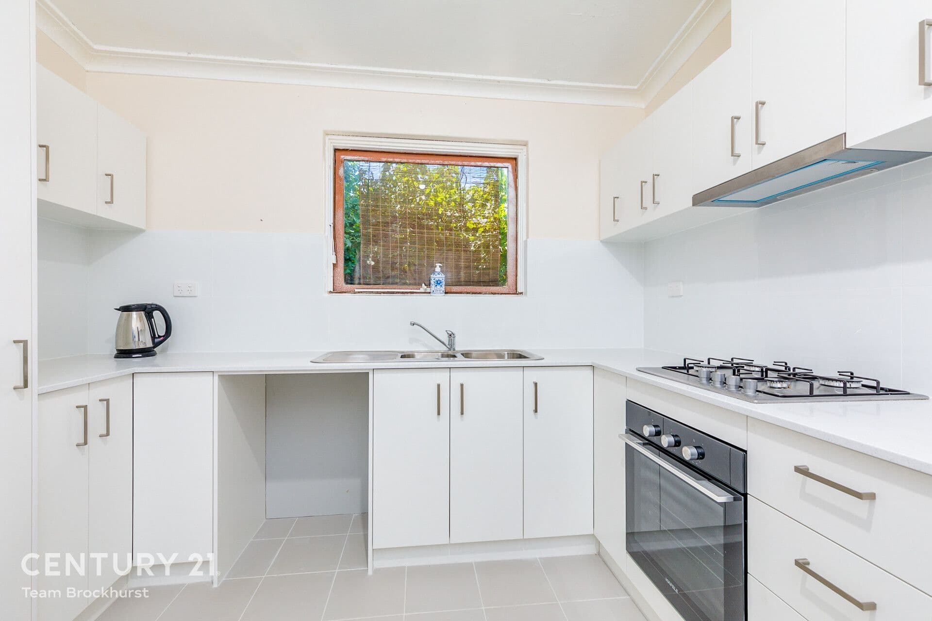 7/10 Warton Rd, Huntingdale, WA, 6110, Armadale - Image 1