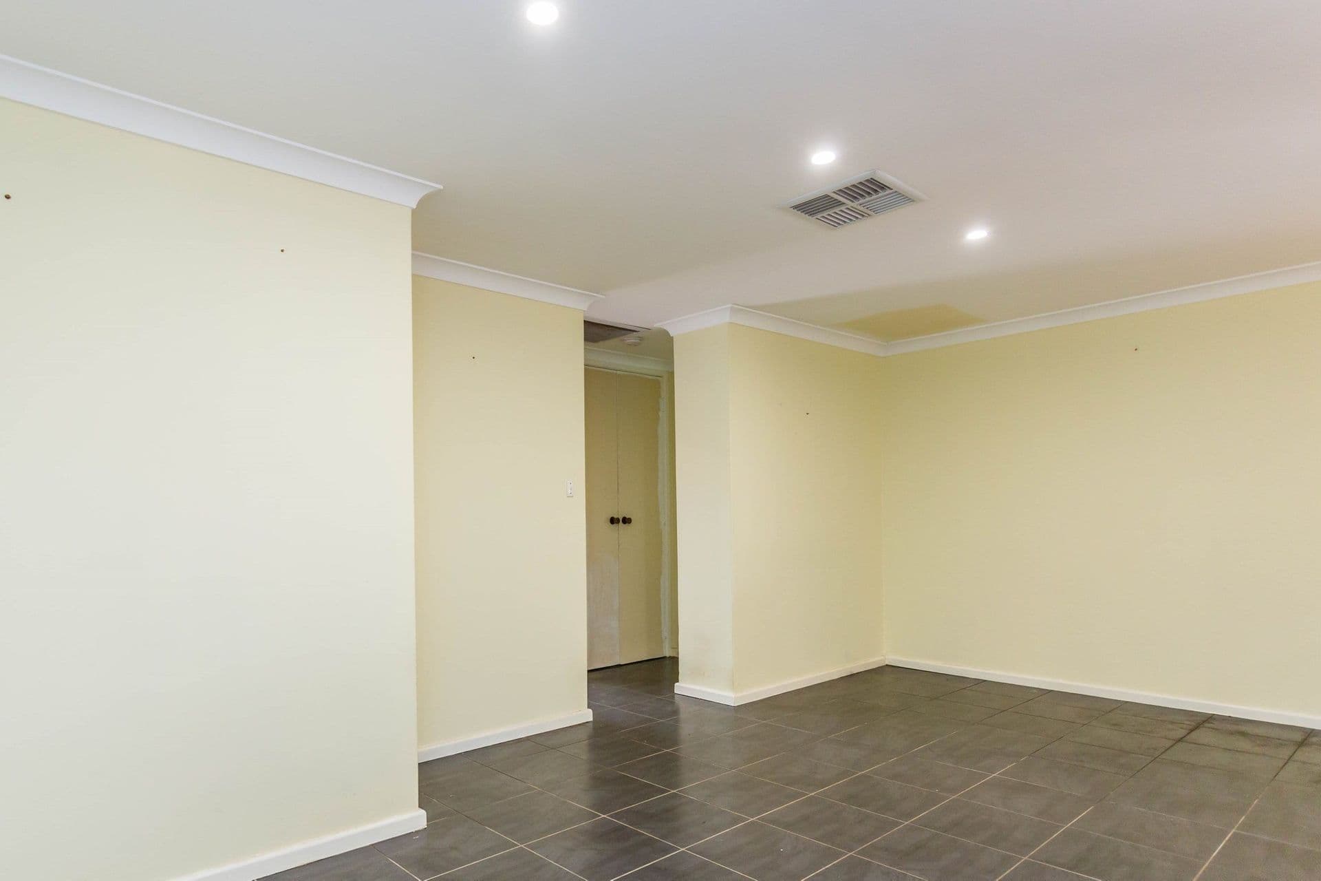 7/10 Warton Rd, Huntingdale, WA, 6110, Swan View - Thumbnail 7