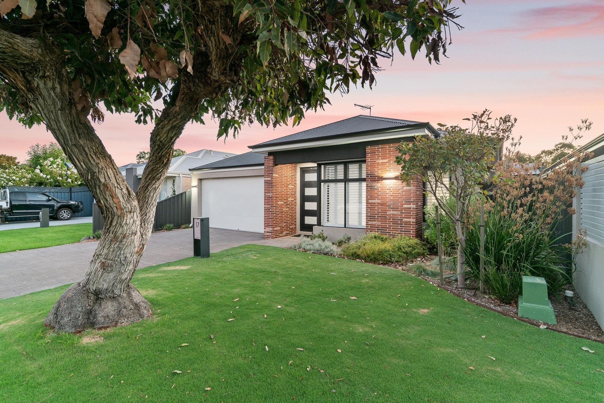 7/10 Warton Rd, Huntingdale, WA, 6110, High Wycombe - Image 1