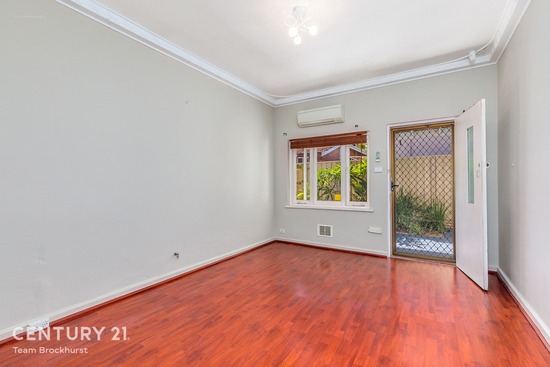 7/10 Warton Rd, Huntingdale, WA, 6110, Spearwood - Thumbnail 5