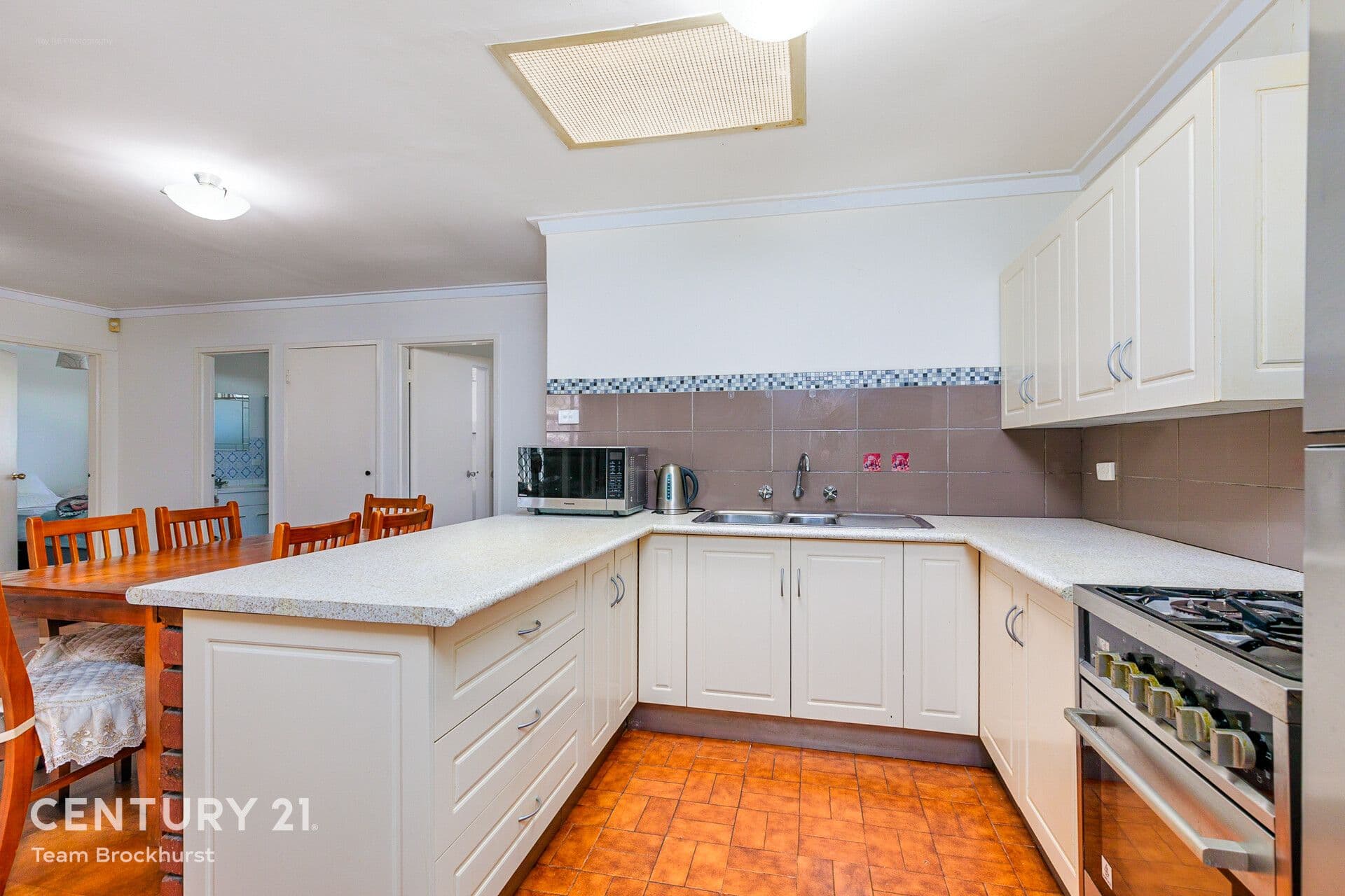 7/10 Warton Rd, Huntingdale, WA, 6110, Thornlie - Thumbnail 2