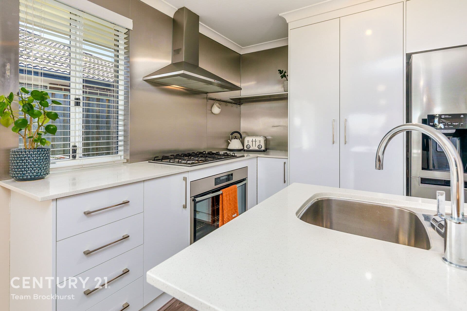 7/10 Warton Rd, Huntingdale, WA, 6110, Wellard - Thumbnail 2