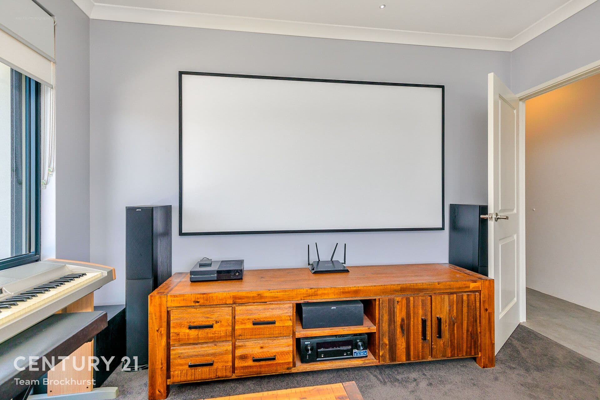 7/10 Warton Rd, Huntingdale, WA, 6110, Piara Waters - Thumbnail 7