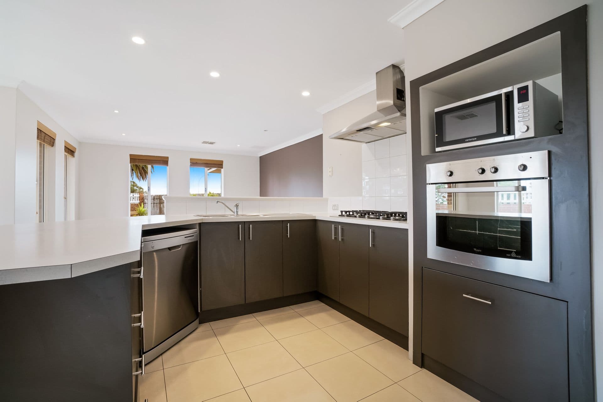 7/10 Warton Rd, Huntingdale, WA, 6110, Ellenbrook - Thumbnail 2