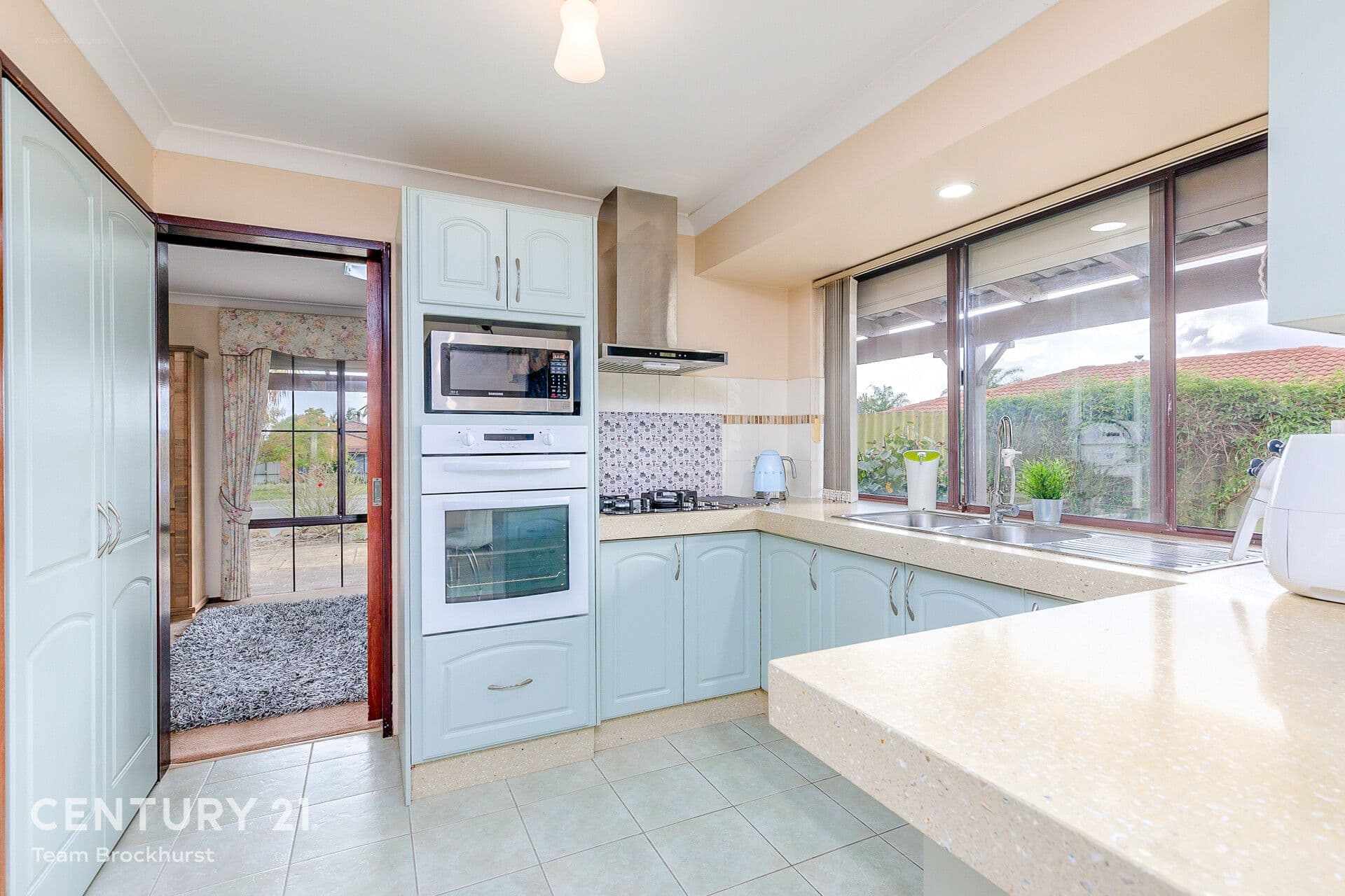 7/10 Warton Rd, Huntingdale, WA, 6110, Thornlie - Thumbnail 2