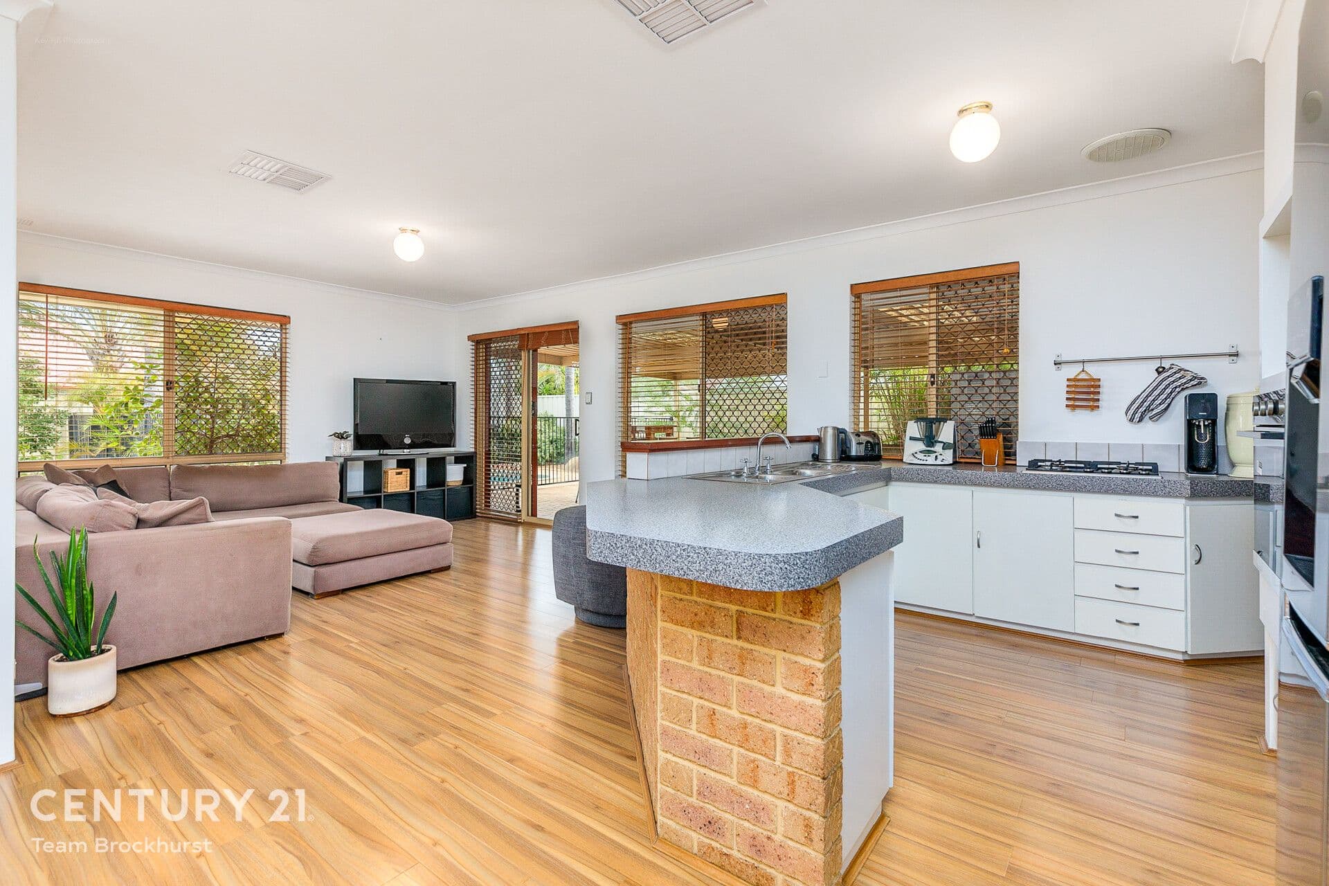 7/10 Warton Rd, Huntingdale, WA, 6110, Huntingdale - Thumbnail 3