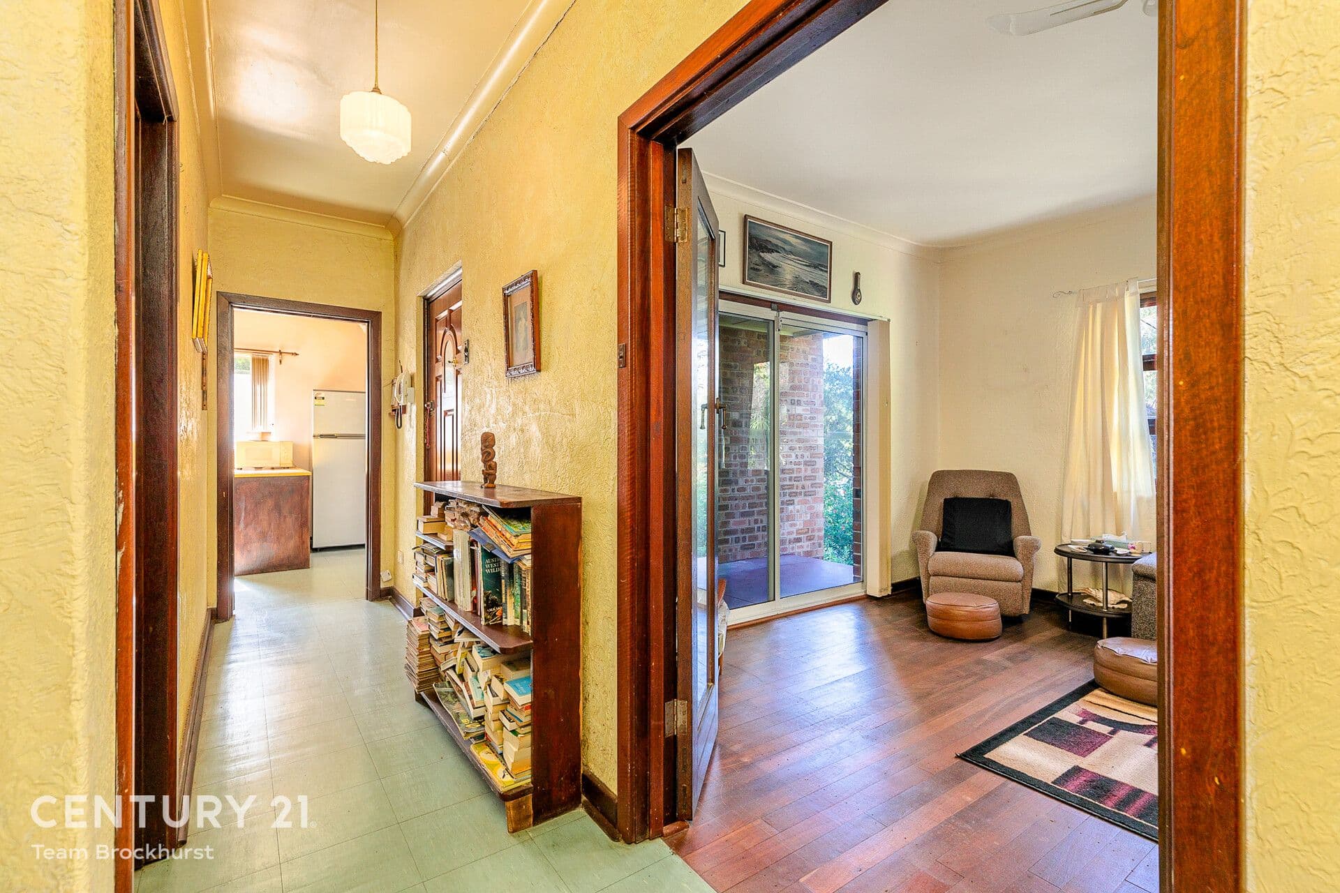 10 Wheelwright Road, Lesmurdie, WA, 6076, Lesmurdie - Thumbnail 5