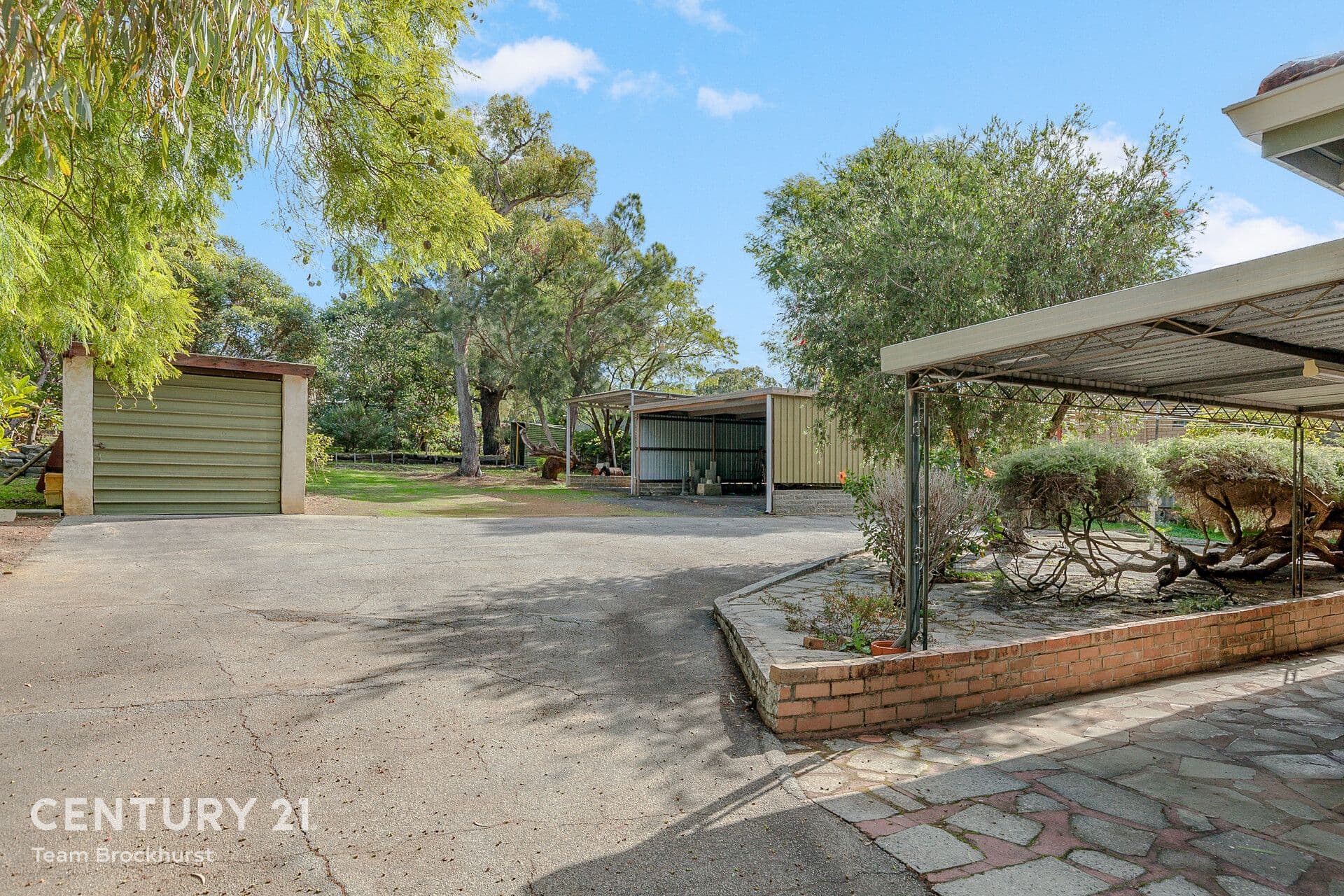 10 Wheelwright Road, Lesmurdie, WA, 6076, Lesmurdie - Thumbnail 4