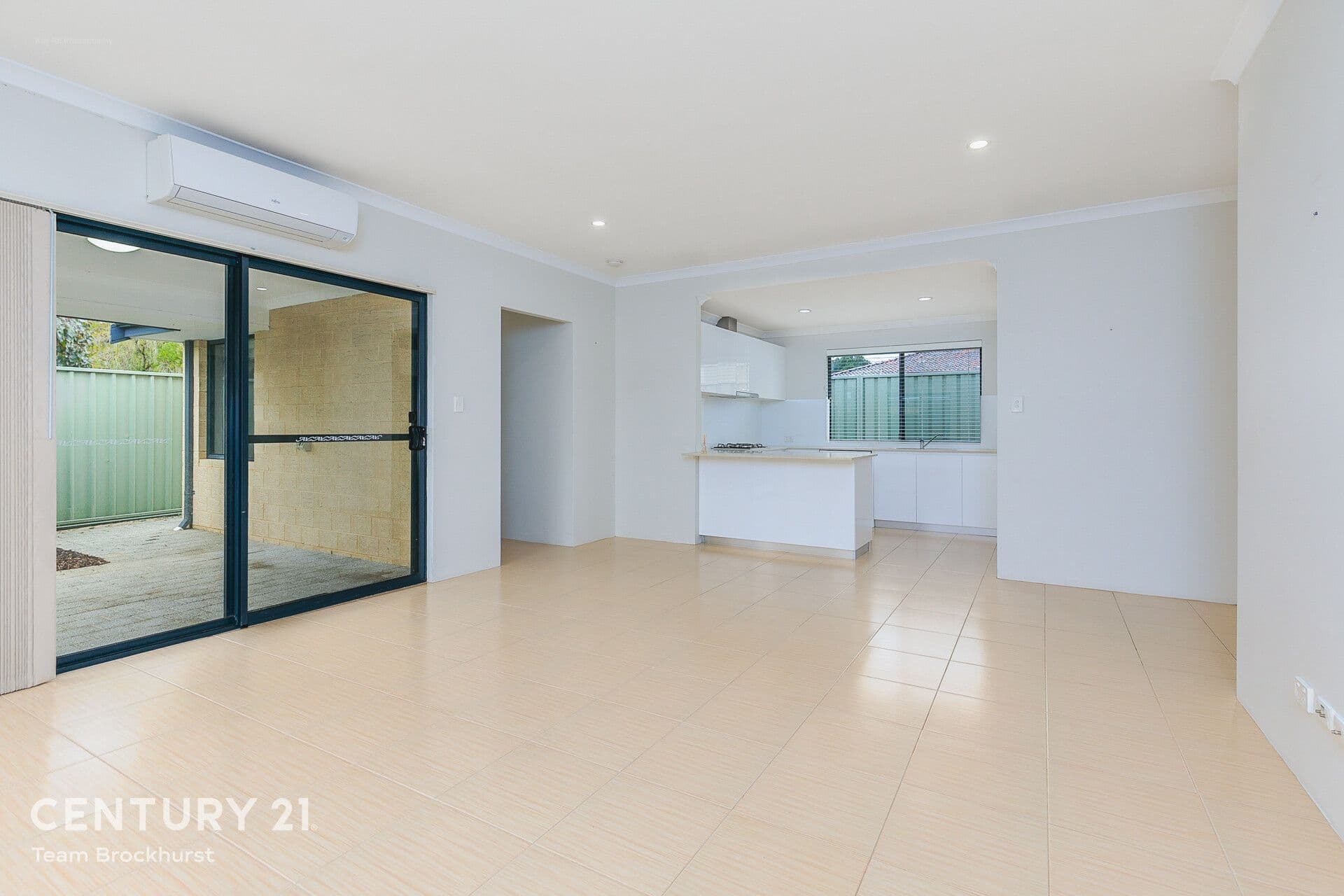 3/4 Fernan Road, High Wycombe, WA, 6057, High Wycombe - Thumbnail 3