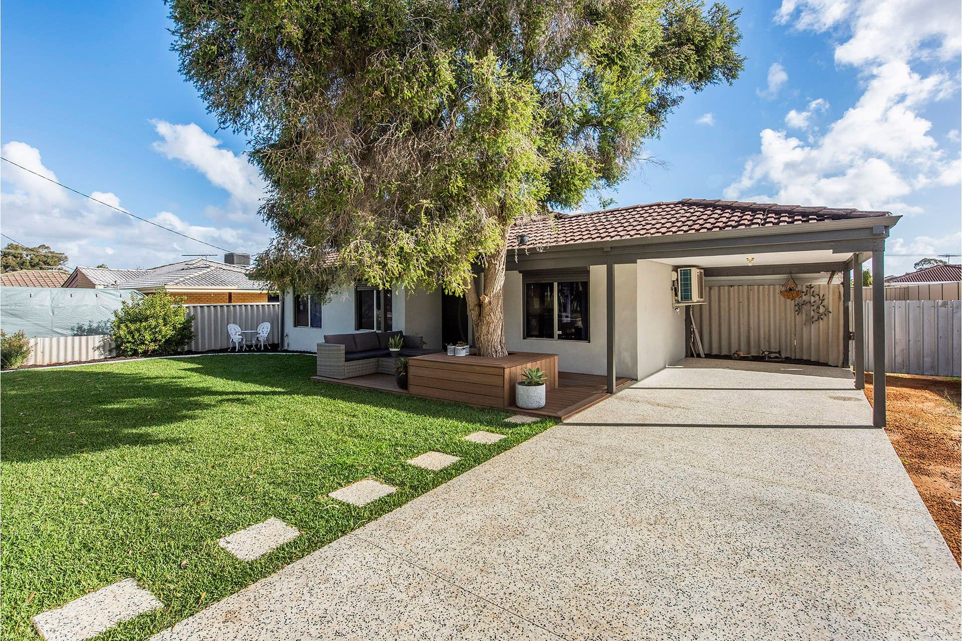7/10 Warton Rd, Huntingdale, WA, 6110, High Wycombe - Image 1