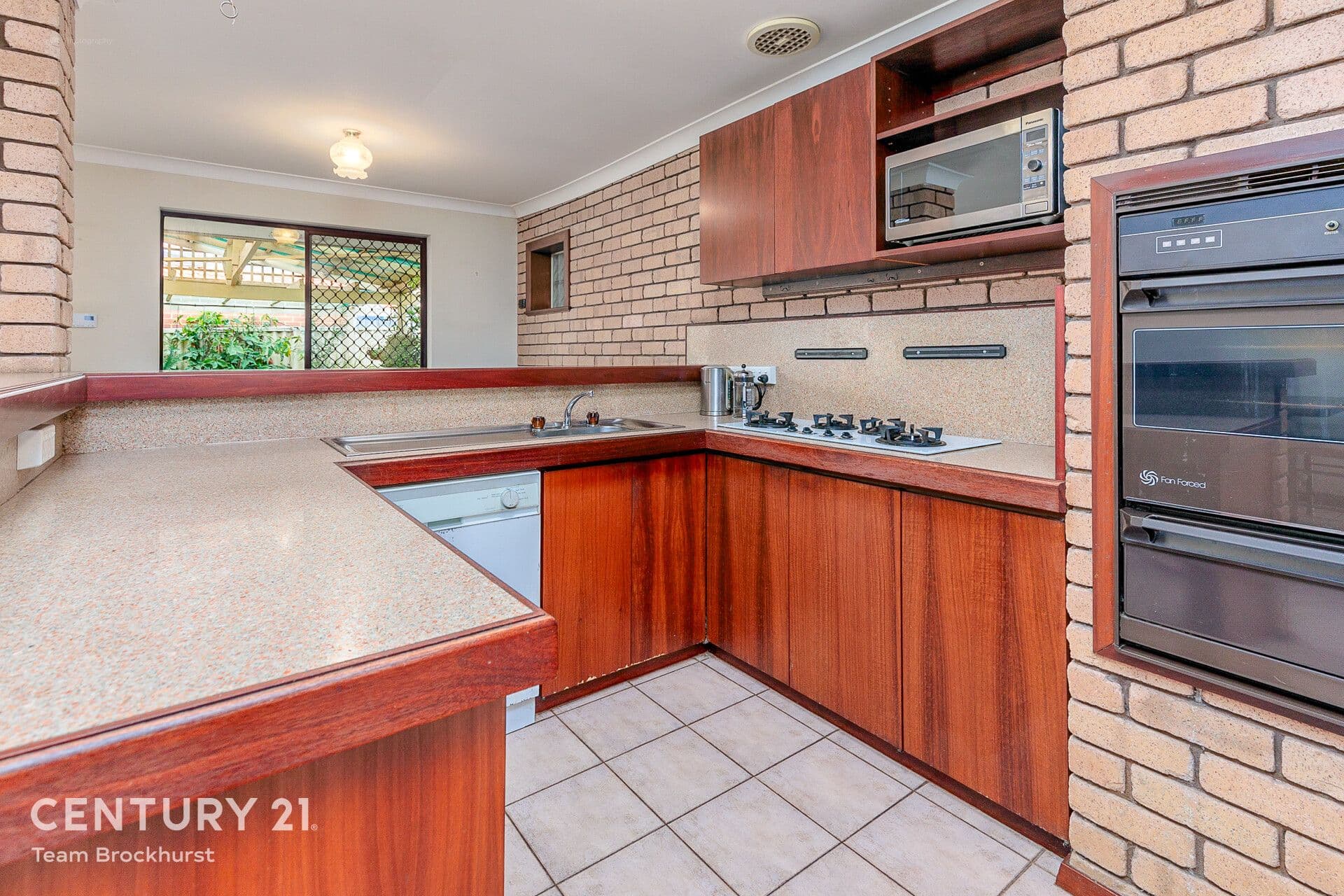 7/10 Warton Rd, Huntingdale, WA, 6110, Attadale - Thumbnail 2