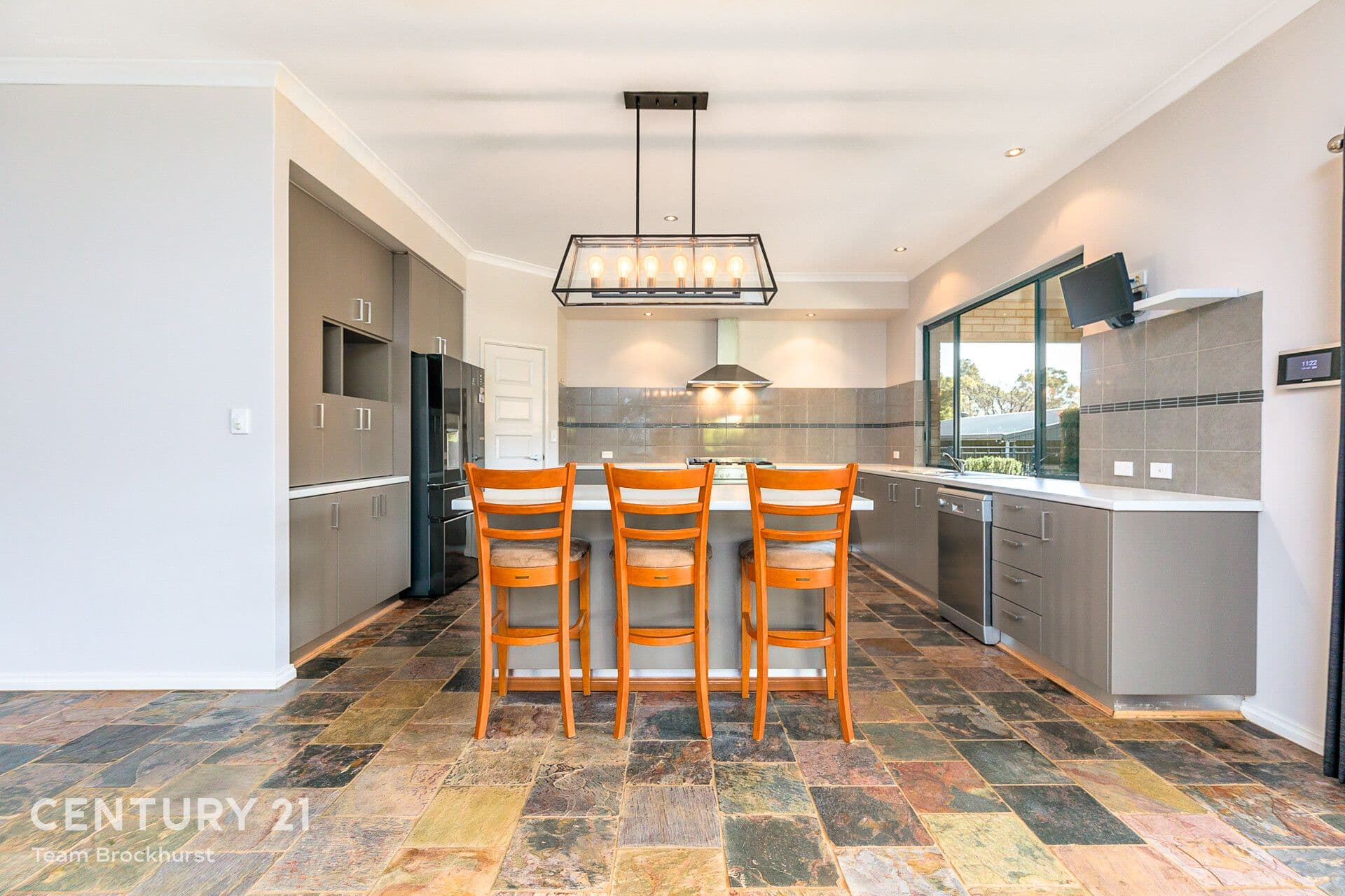 40 Innamincka Road, Greenmount, WA, 6056, Greenmount - Thumbnail 2