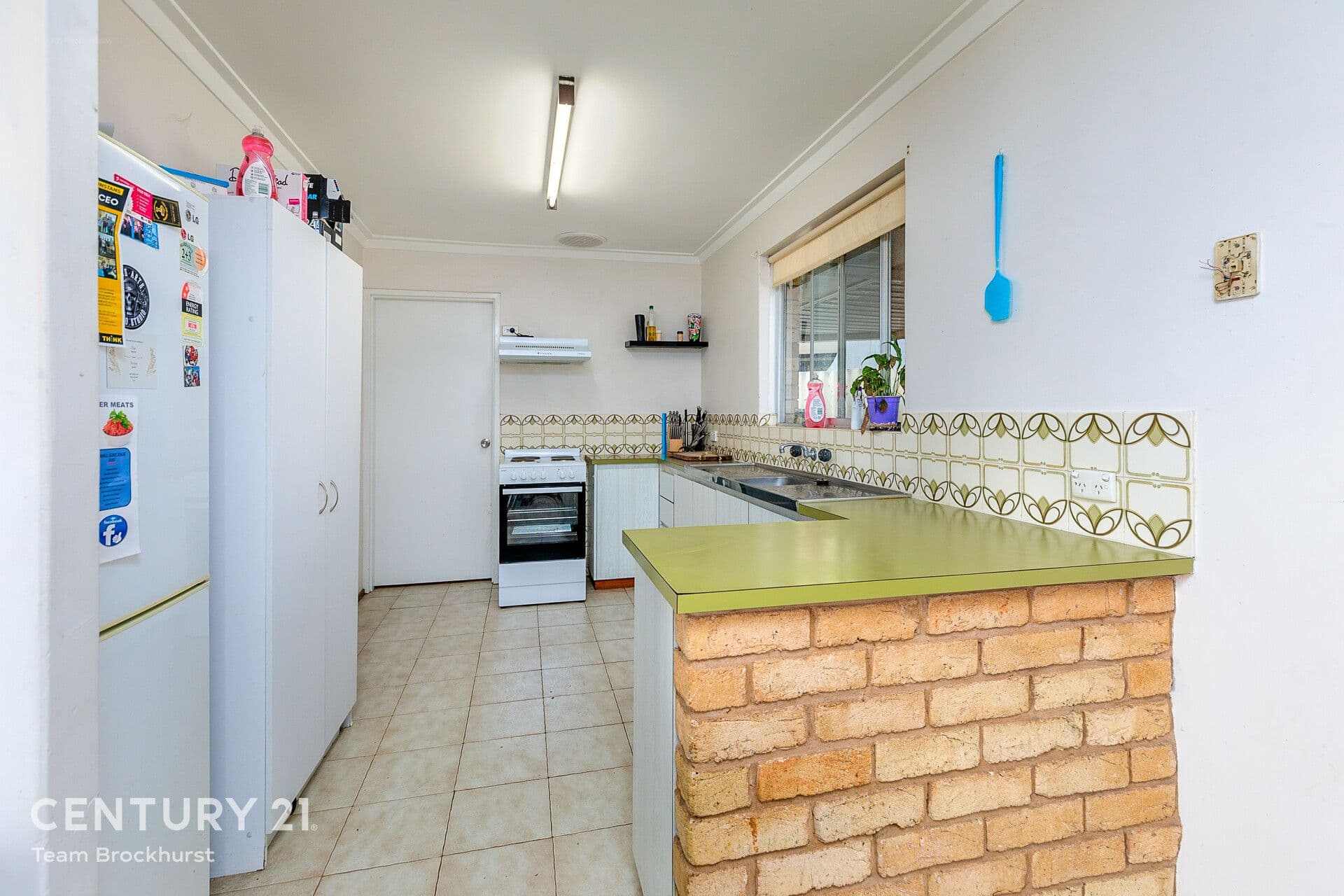 7/10 Warton Rd, Huntingdale, WA, 6110, Thornlie - Thumbnail 2