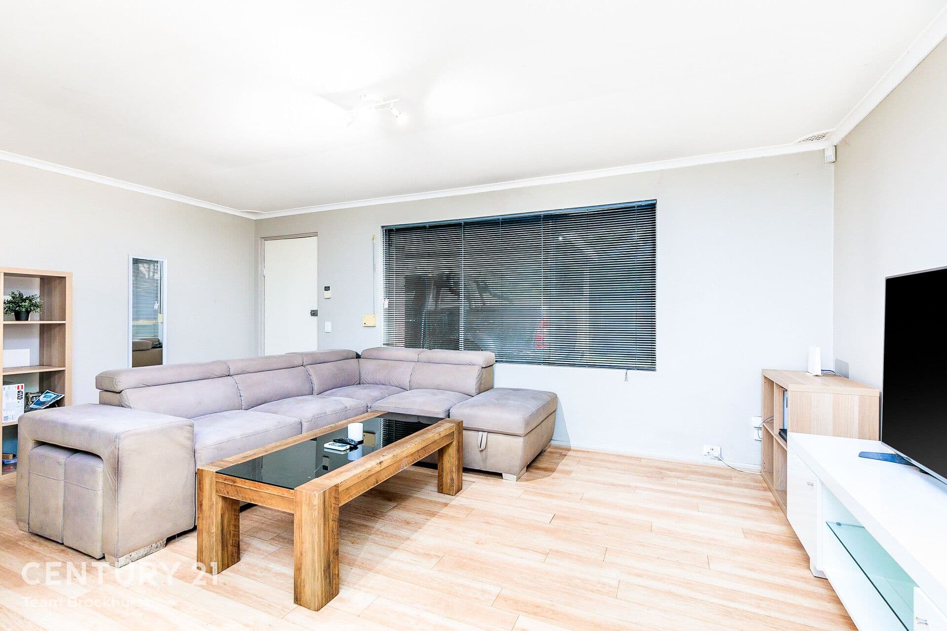 2 Westerham Way, Huntingdale, WA, 6110, Huntingdale - Thumbnail 8