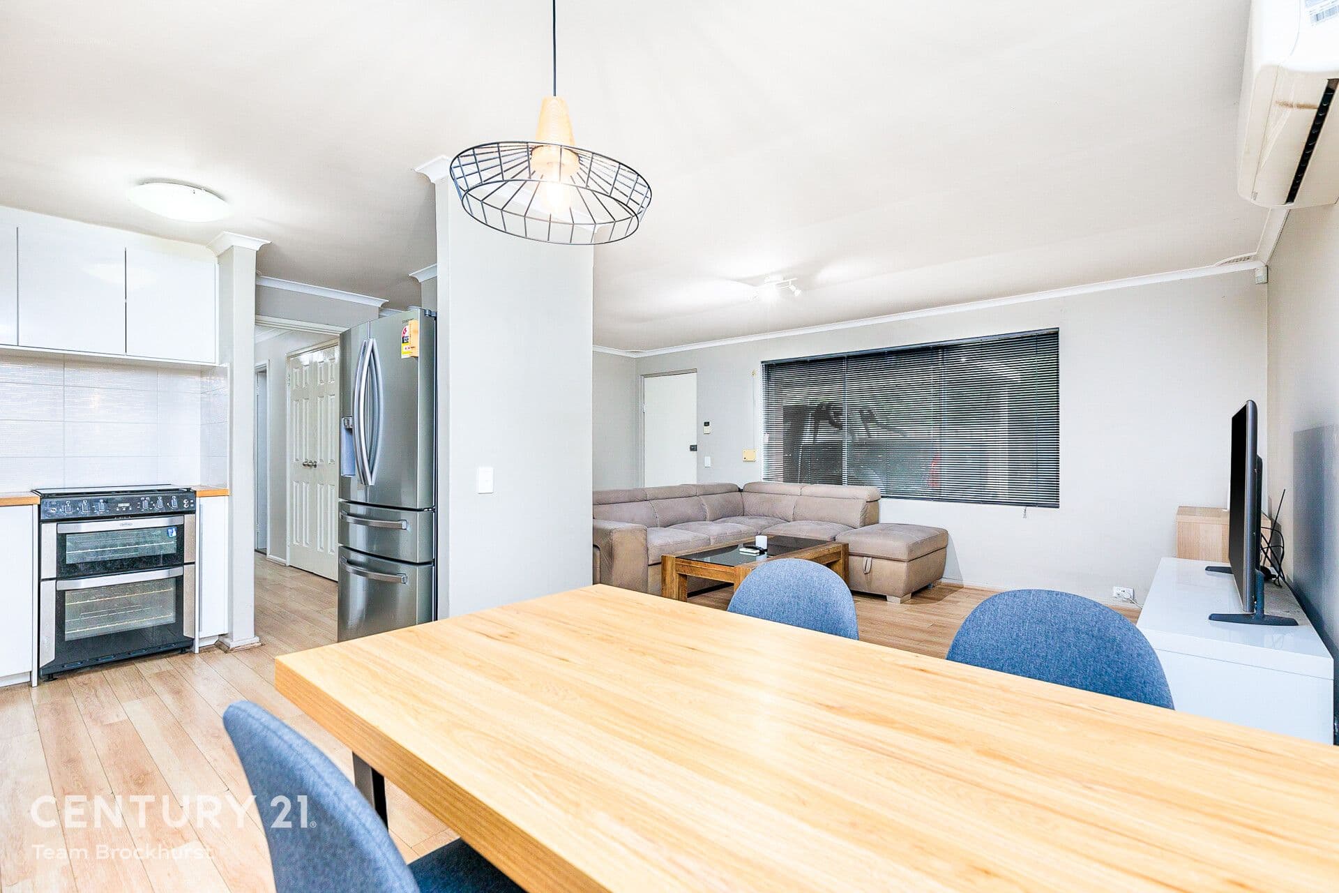 2 Westerham Way, Huntingdale, WA, 6110, Huntingdale - Thumbnail 3