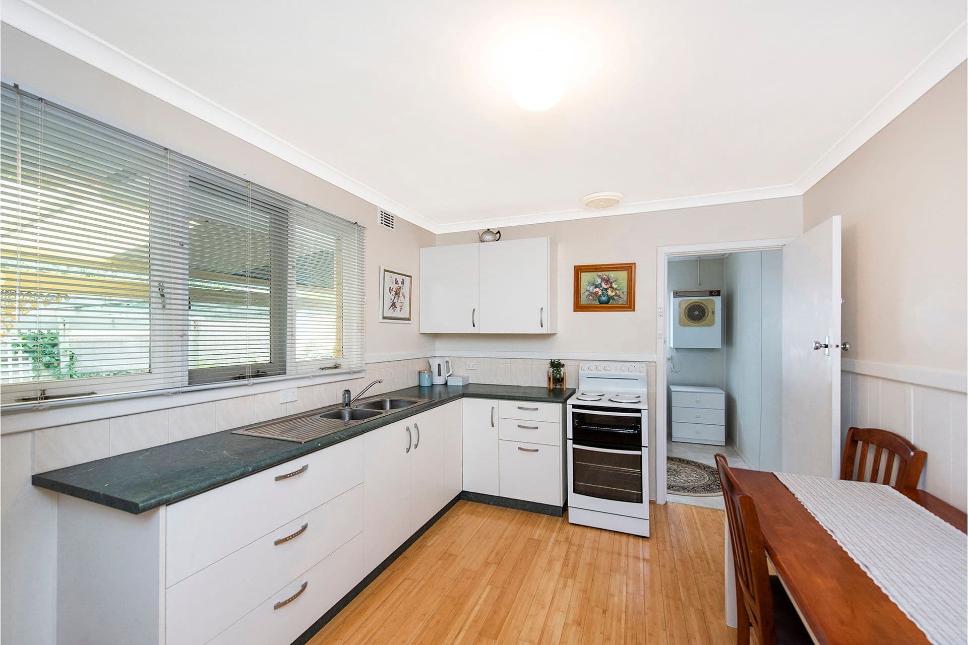 26 Casuarina Road, Maida Vale, WA, 6057, Maida Vale - Thumbnail 3