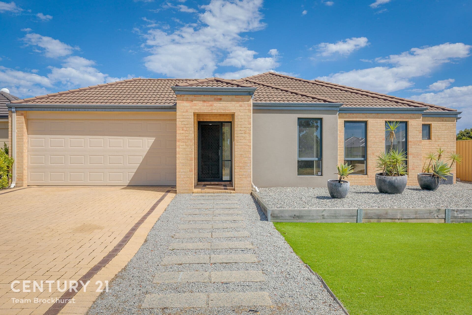 7/10 Warton Rd, Huntingdale, WA, 6110, Southern River - Image 1
