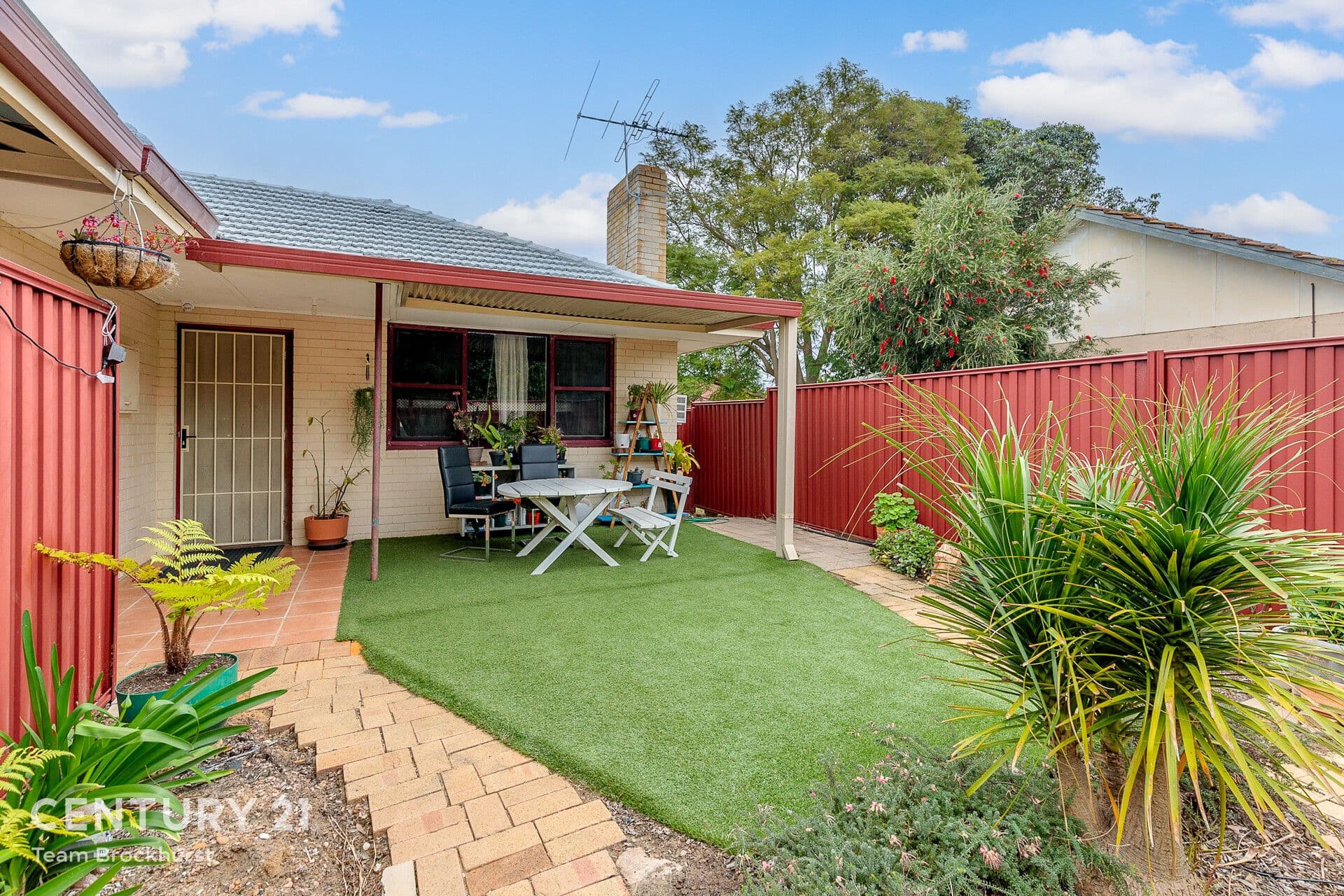 7/10 Warton Rd, Huntingdale, WA, 6110, Armadale - Image 1