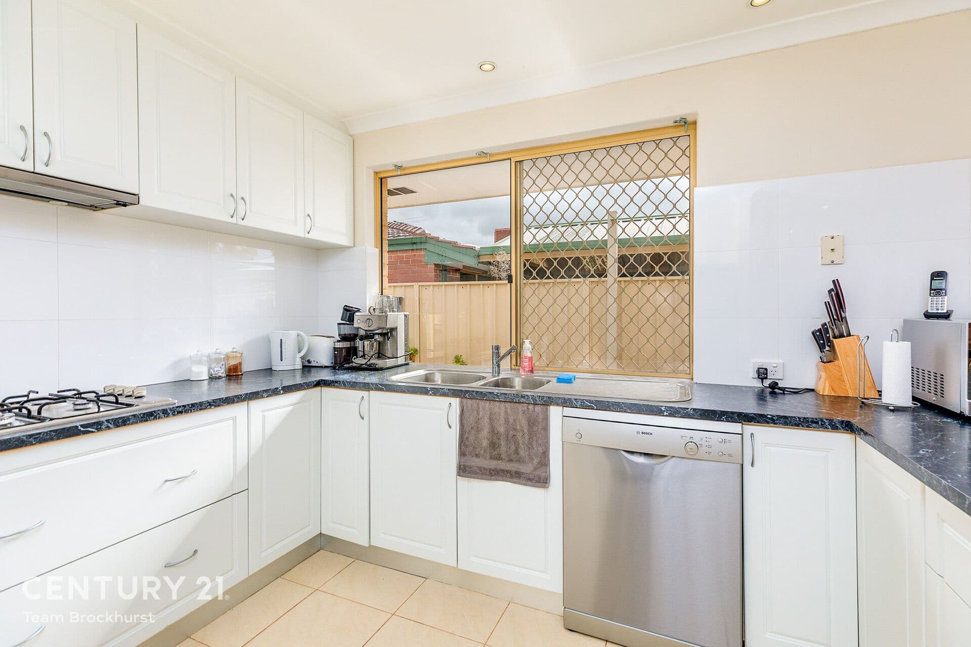 7/10 Warton Rd, Huntingdale, WA, 6110, Huntingdale - Thumbnail 2