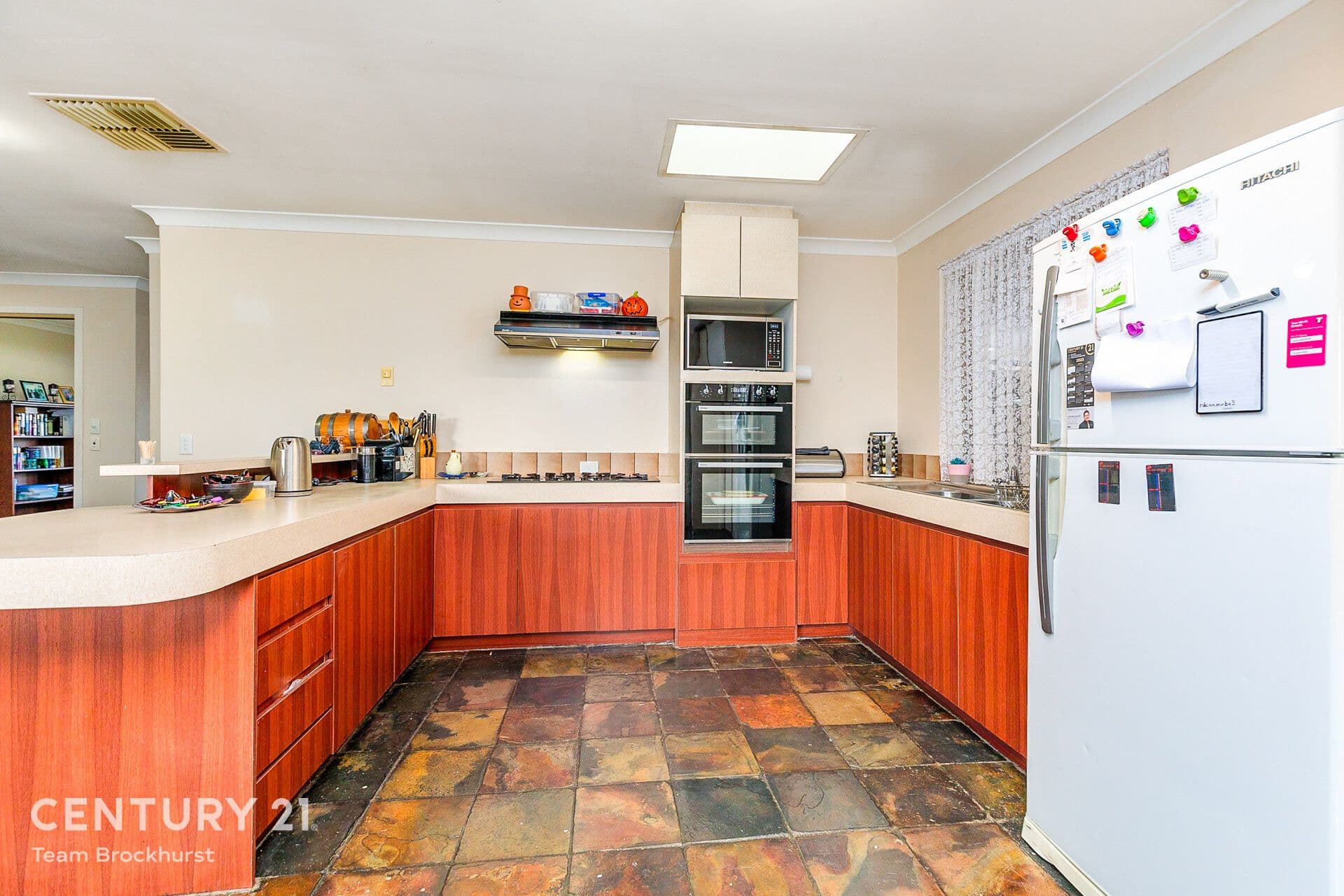 7/10 Warton Rd, Huntingdale, WA, 6110, Thornlie - Thumbnail 2