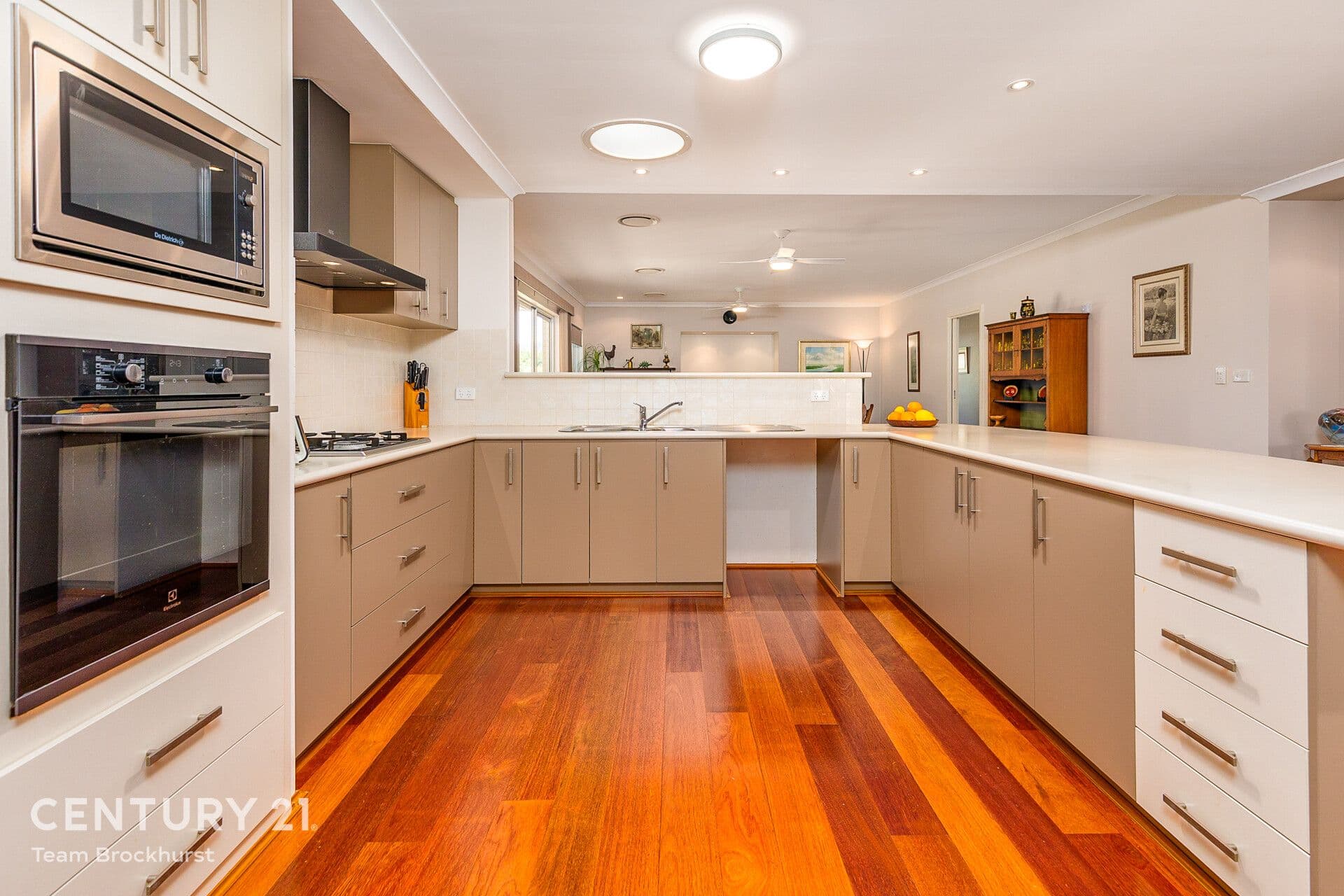 24 Tuckeroo Parade, Helena Valley, WA, 6056, Helena Valley - Thumbnail 2