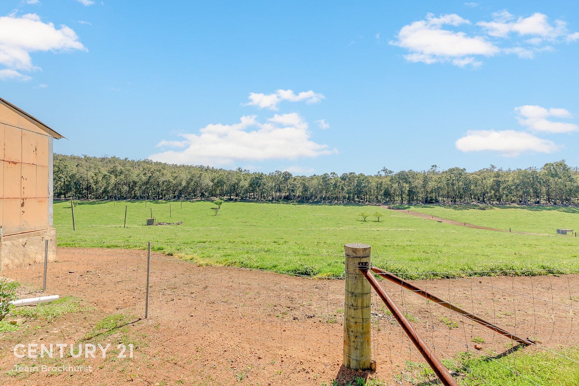 477 Pickering Brook Road, Pickering Brook, WA, 6076, Pickering Brook - Thumbnail 3