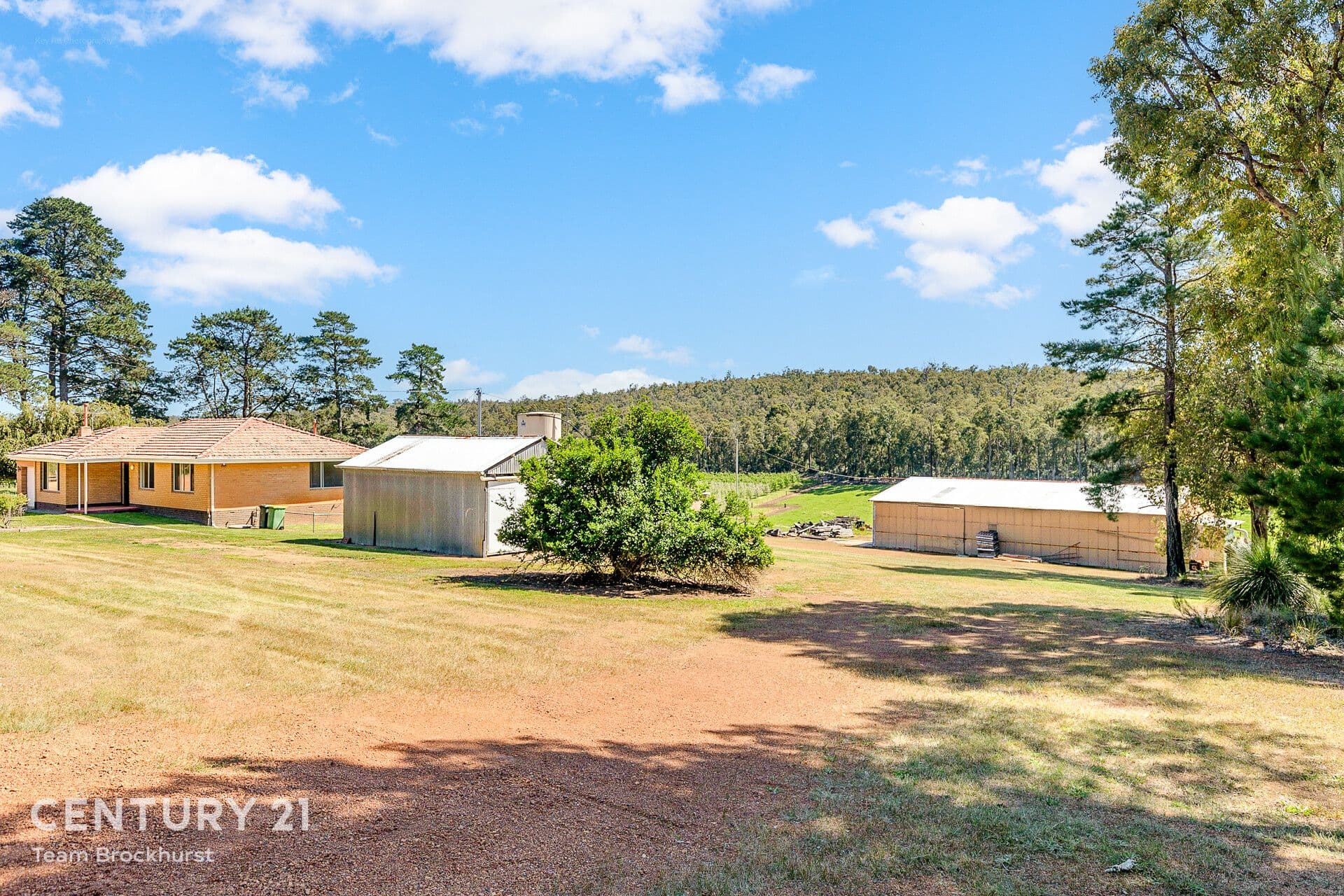 477 Pickering Brook Road, Pickering Brook, WA, 6076, Pickering Brook - Thumbnail 4